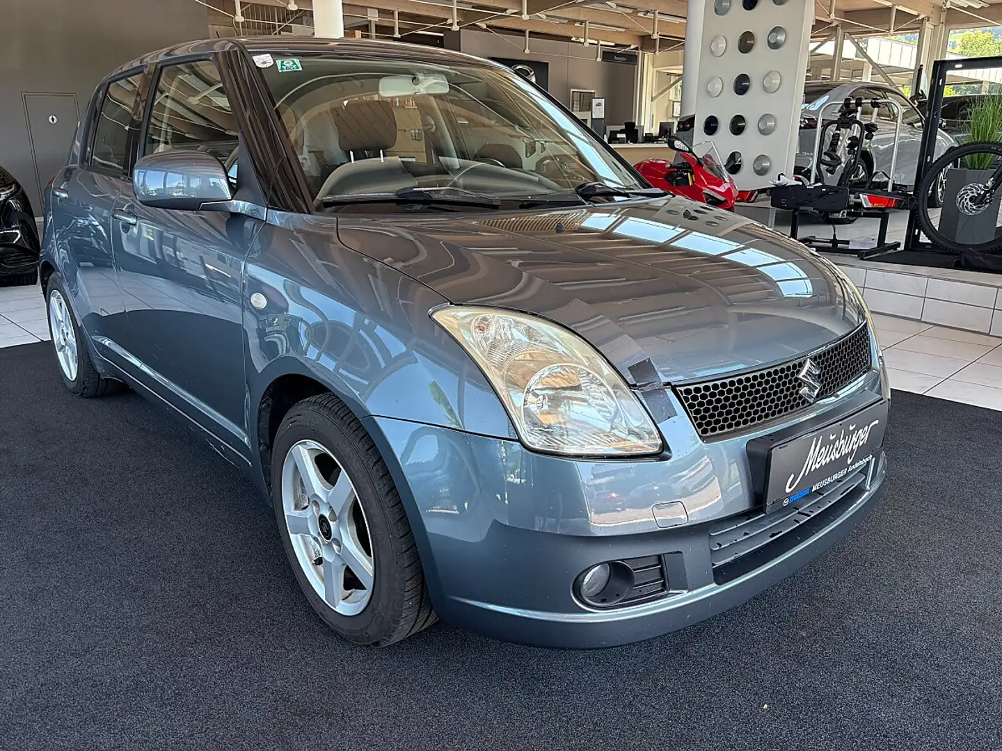 Suzuki Swift 1,3 GL special Grau - 2