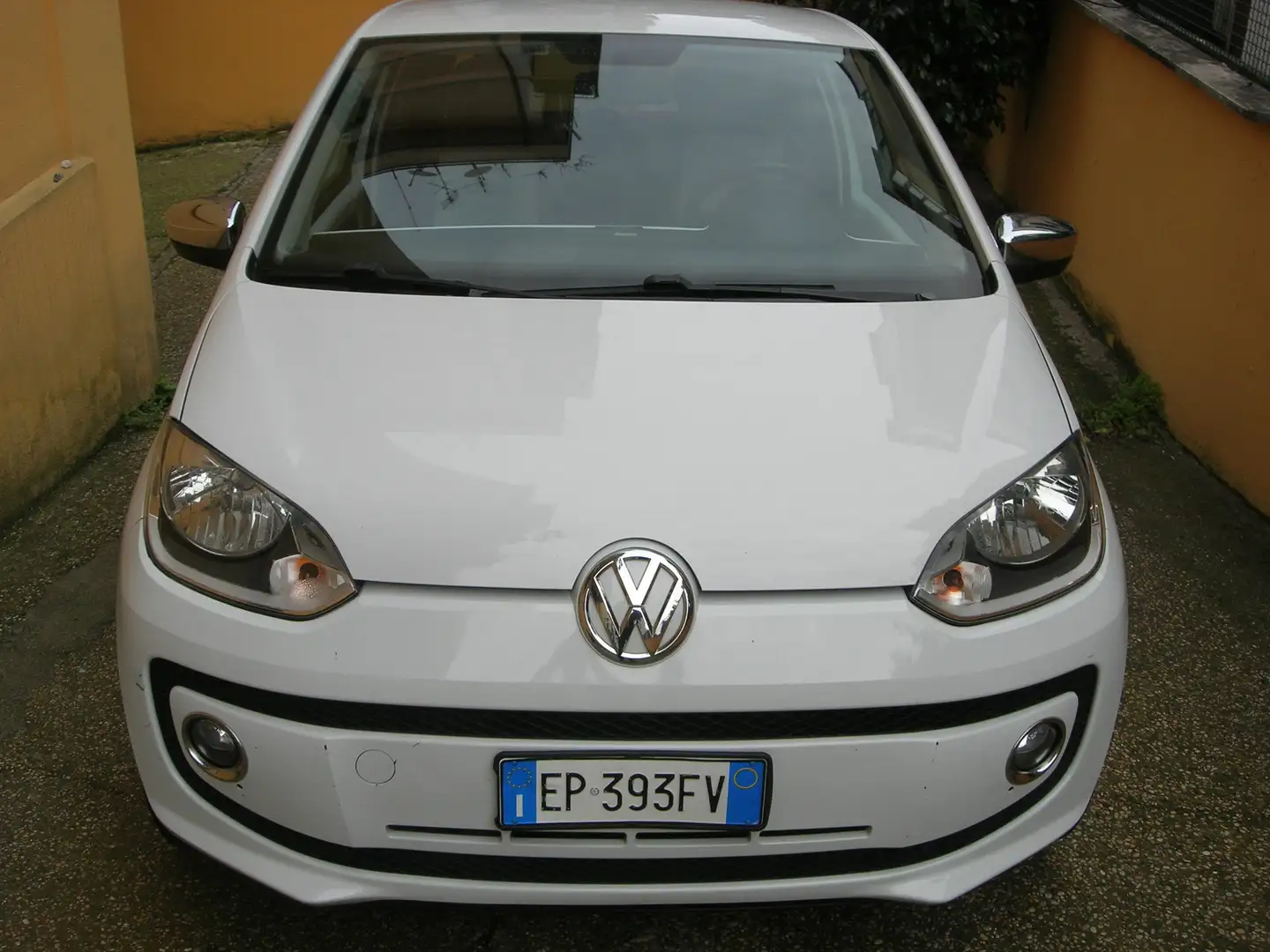 Volkswagen up! up! 3p 1.0 High 75cv asg Wit - 1