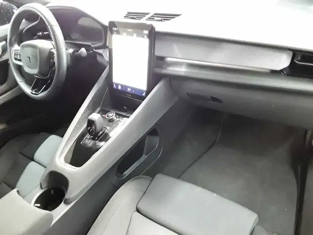 Polestar 2 view 9