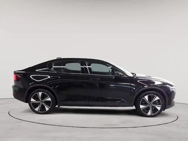 Polestar 2 view 3
