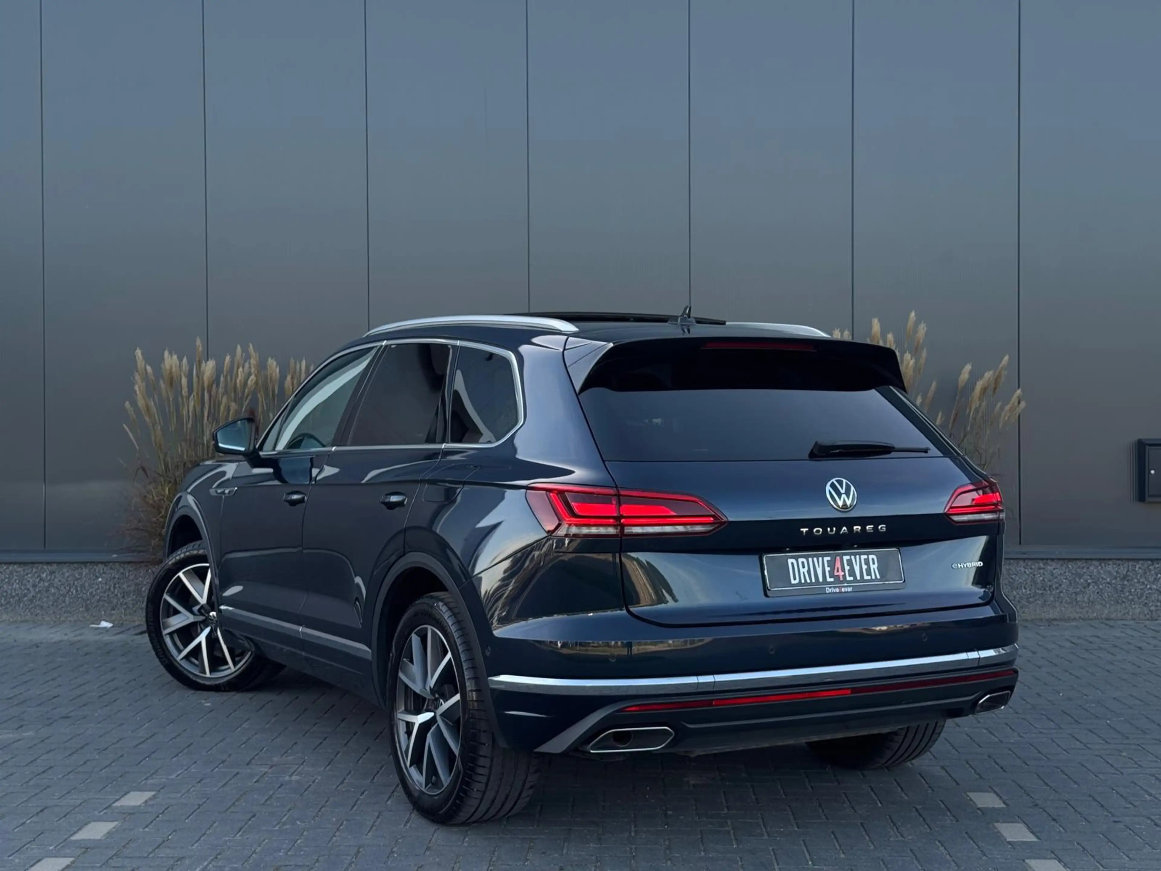 Volkswagen Touareg 3.0 TSi eHybrid 4MOTION PANO|LEDER|LED|CAMERA — photo 9