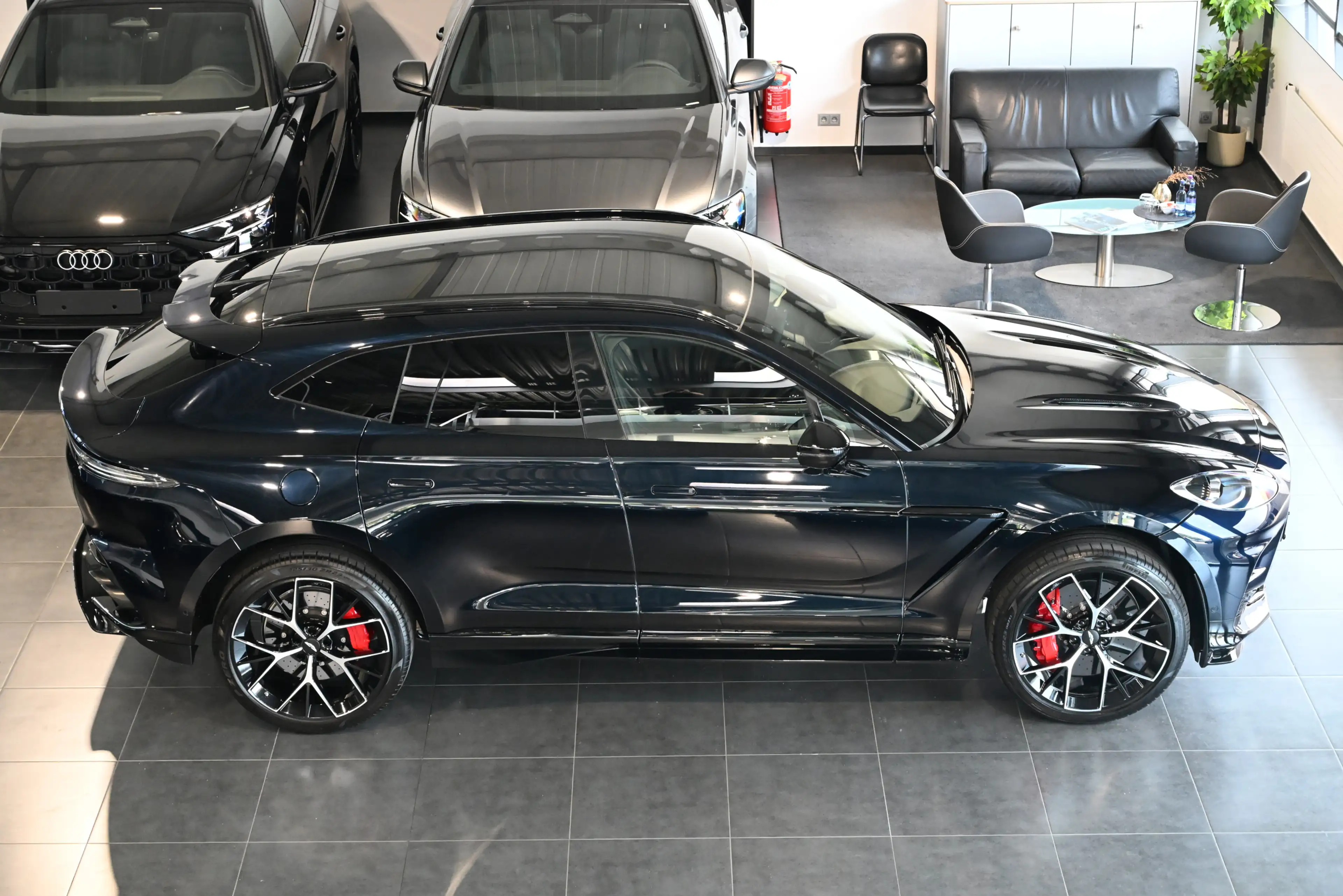 Aston Martin DBX 707 Ultramarine Black Inspire Sport 23Fortis — photo 10