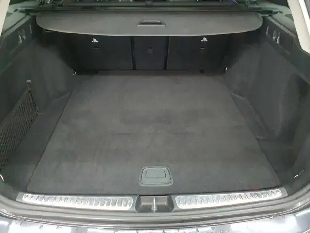 Mercedes-Benz C-Class view 15