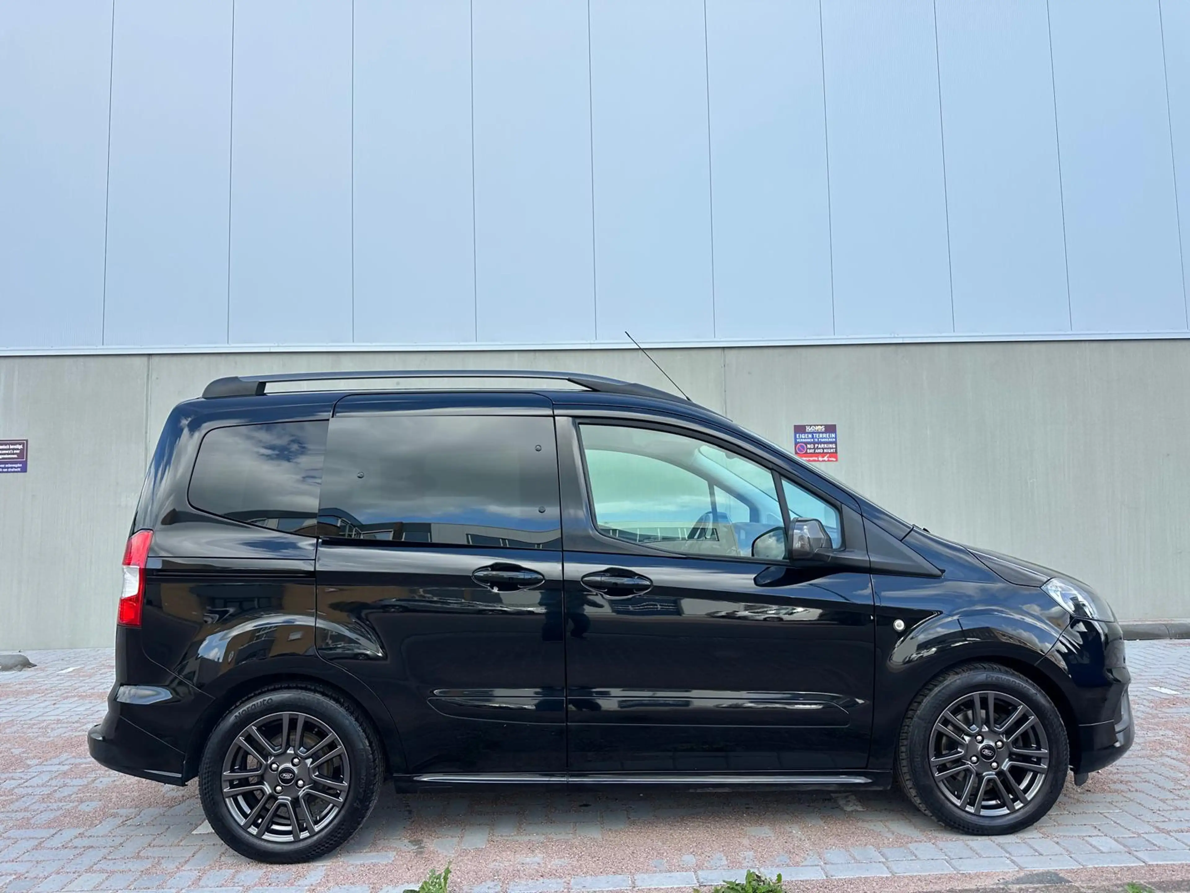 Ford Tourneo Courier 1.0 Titanium Distributieriem Vervangen,Climate C, — photo 2