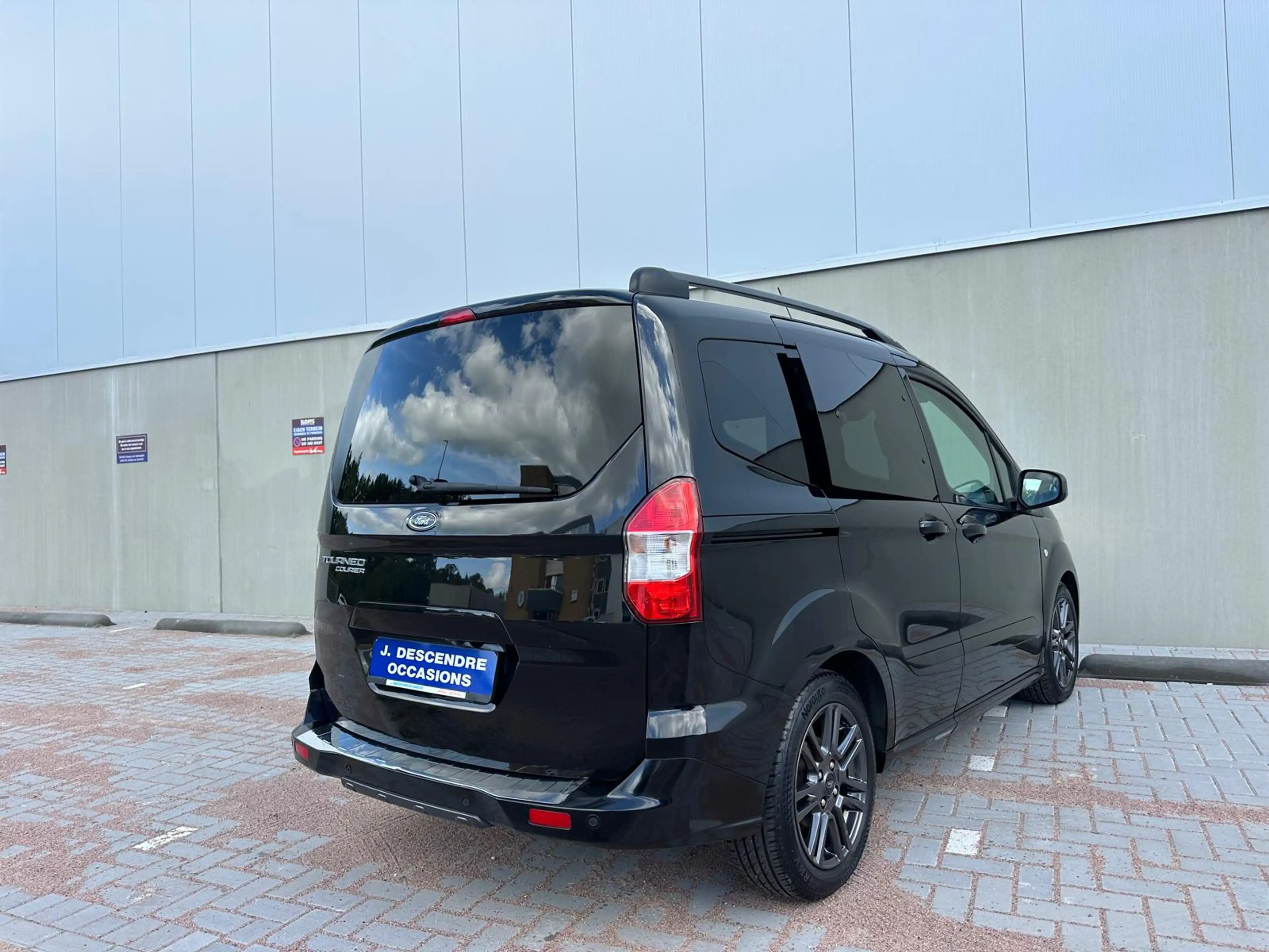 Ford Tourneo Courier 1.0 Titanium Distributieriem Vervangen,Climate C, — photo 12