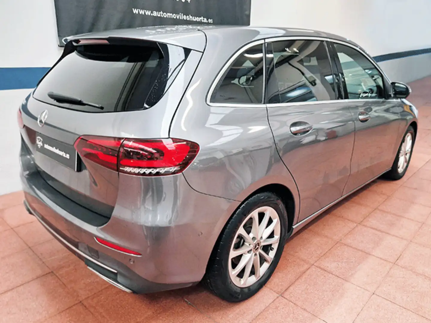 Mercedes-Benz B 180 180d Gris - 2