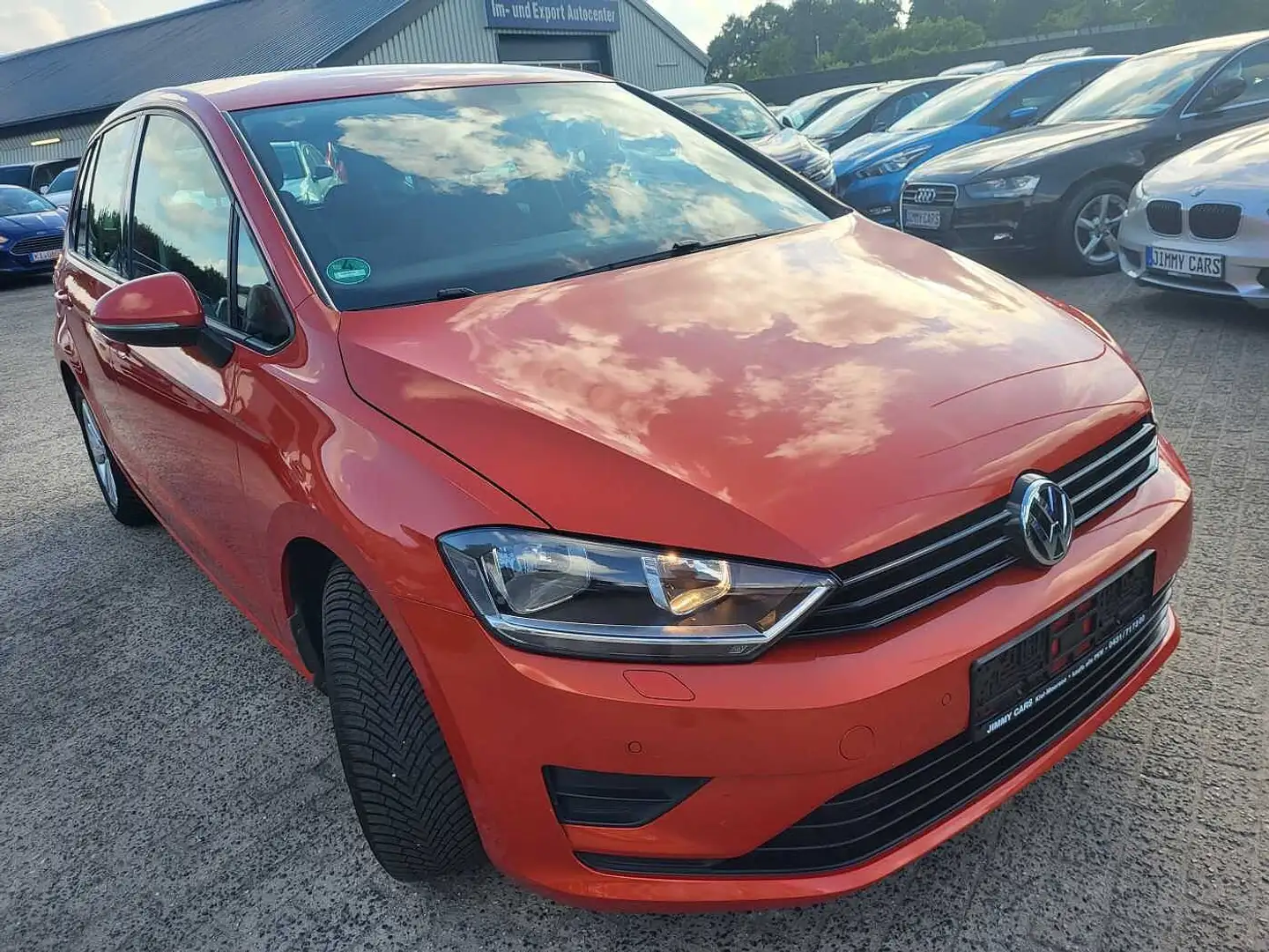 Volkswagen Golf VII Sportsvan 1.2 TSI BlueMotion Technology Lounge Orange - 2