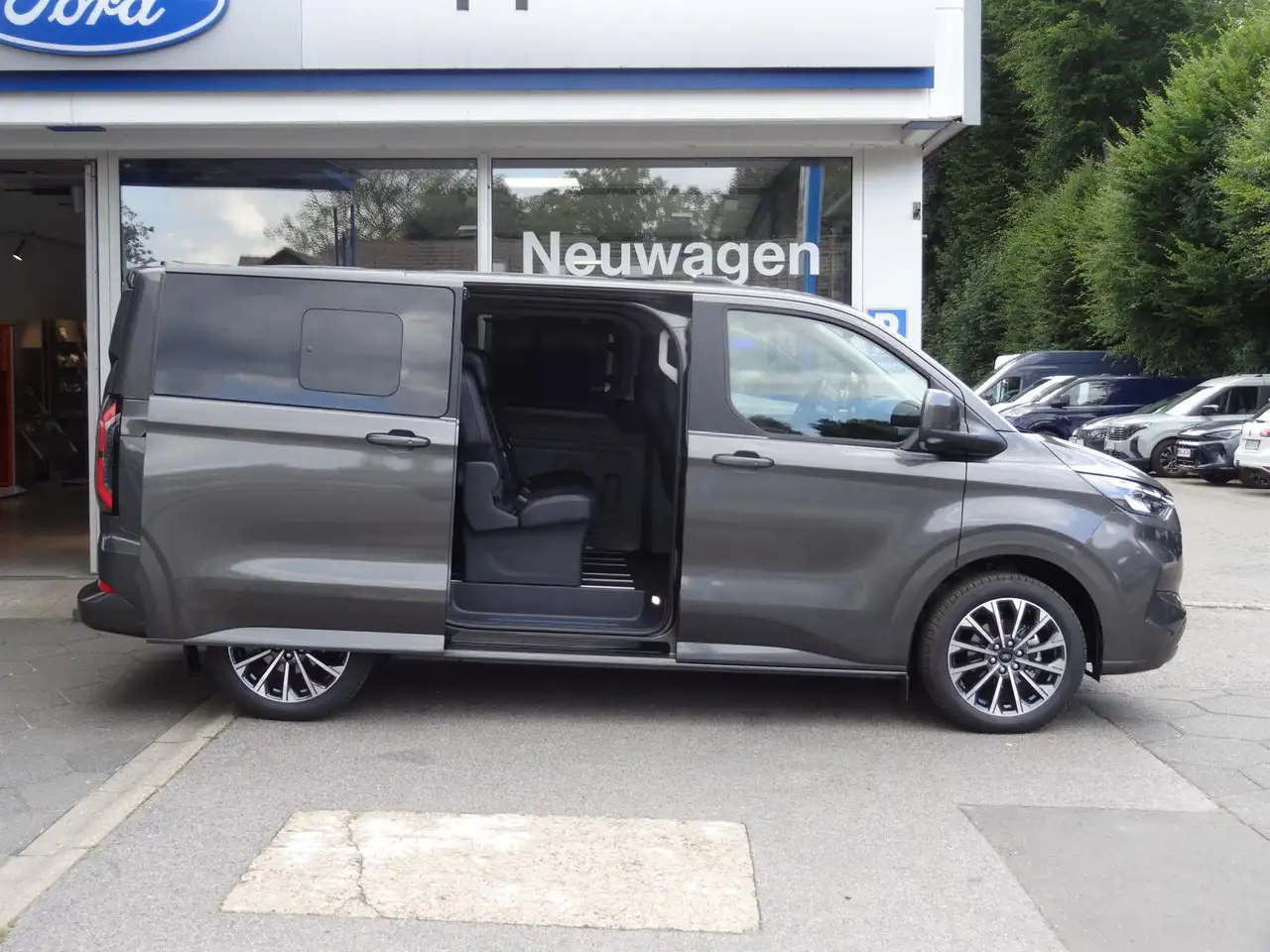 Ford Tourneo Custom 2026