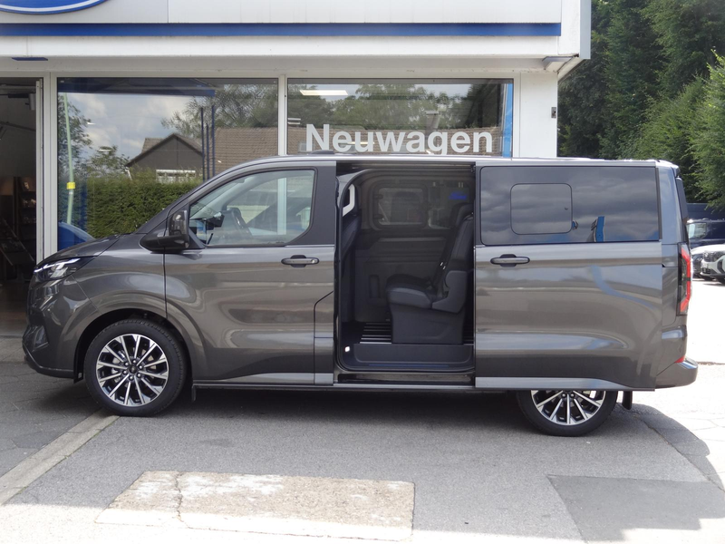 Ford Tourneo Custom L1 Titanium-X AUT AHK TWA ACC 19" — photo 6