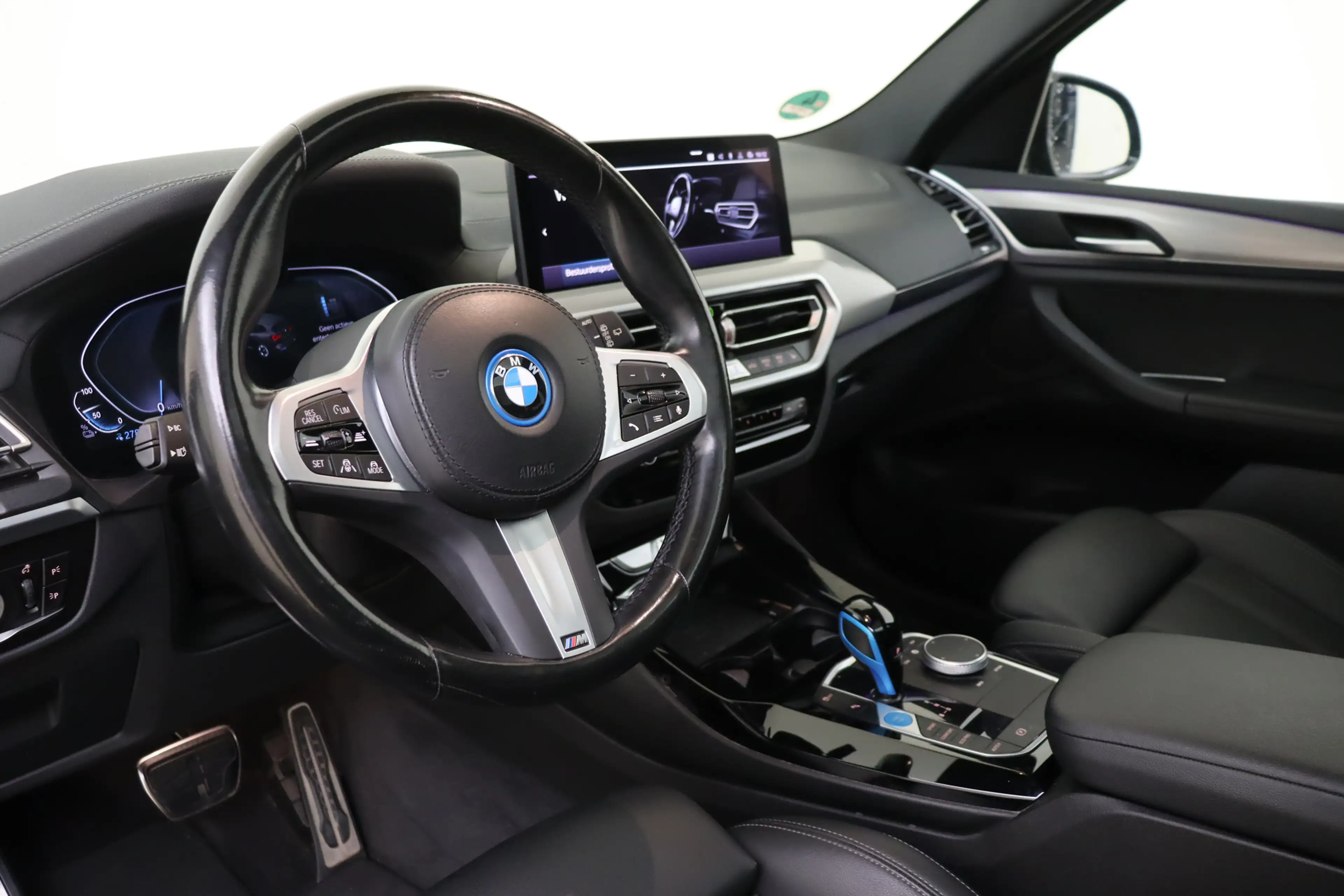 BMW iX3 Executive / Trekhaak / Sportstoelen / Achteruitrij — photo 3
