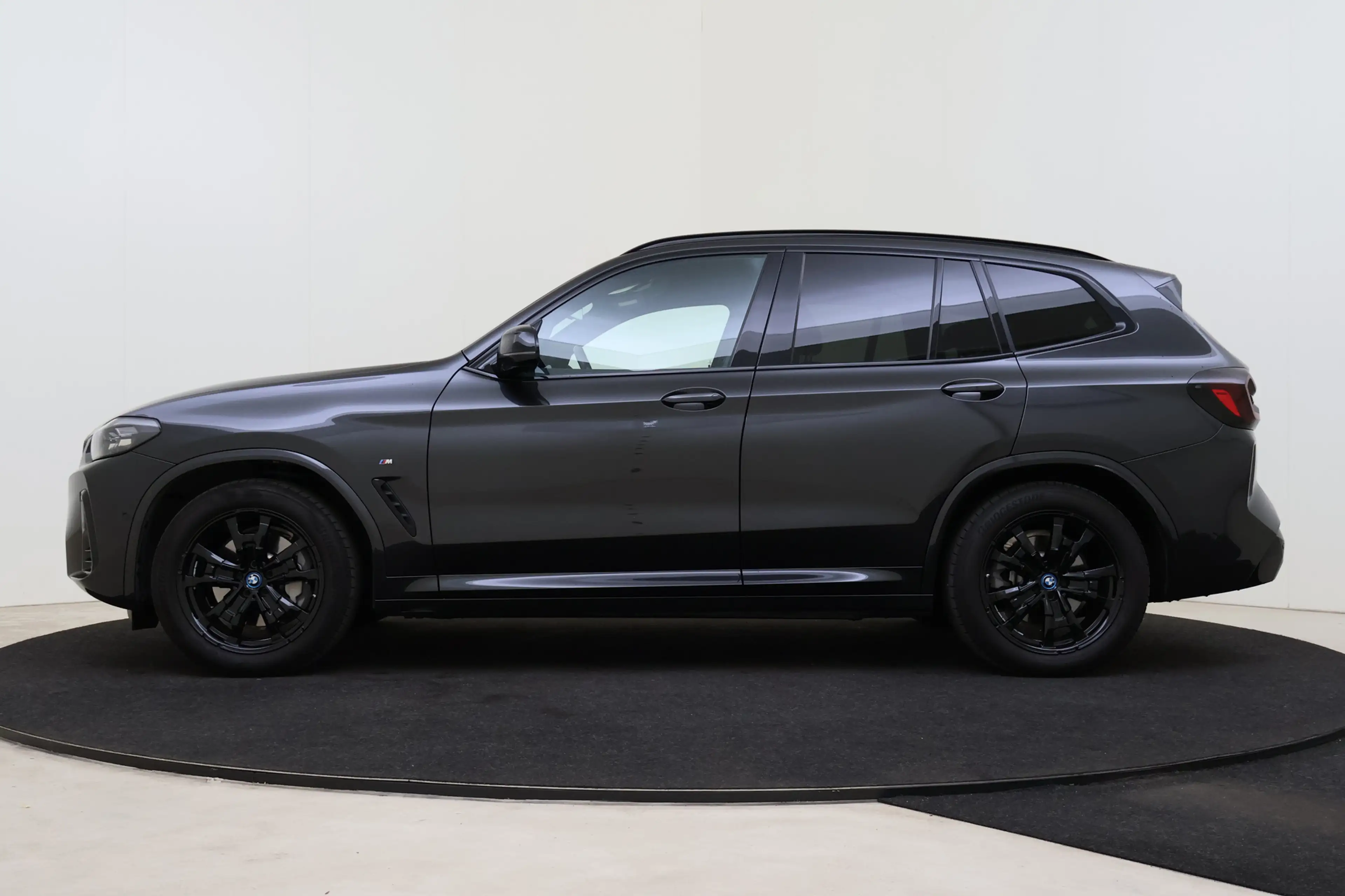 BMW iX3 Executive / Trekhaak / Sportstoelen / Achteruitrij — photo 14