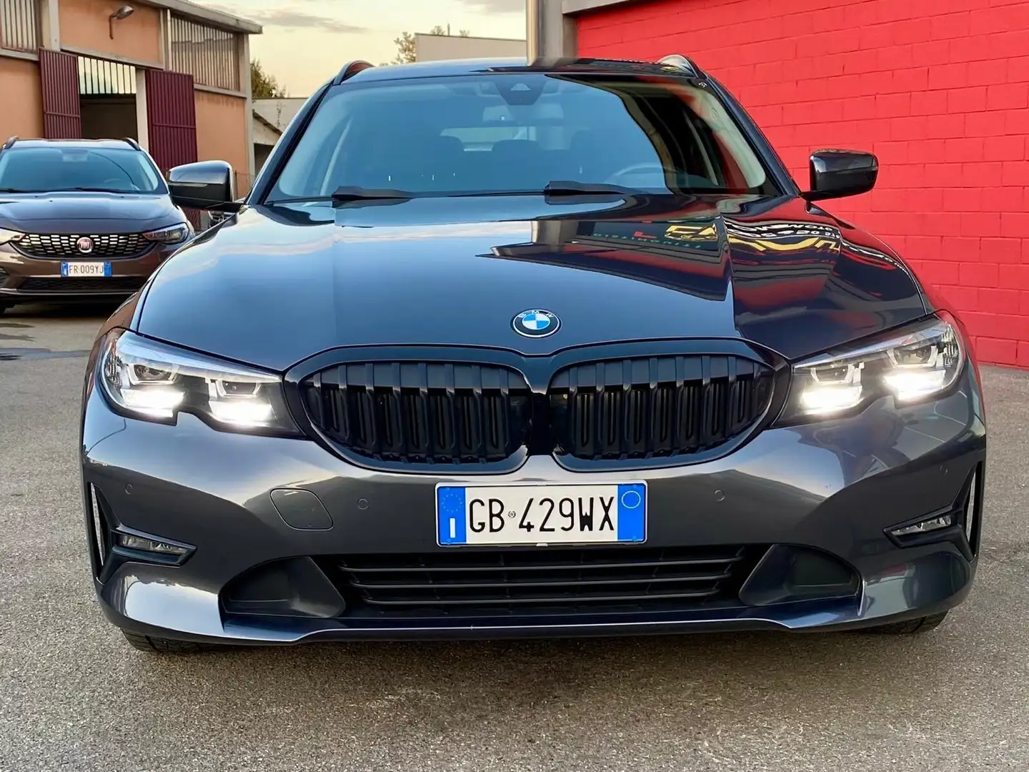 BMW 320 320d 48V Touring Business Advantage Gris - 2