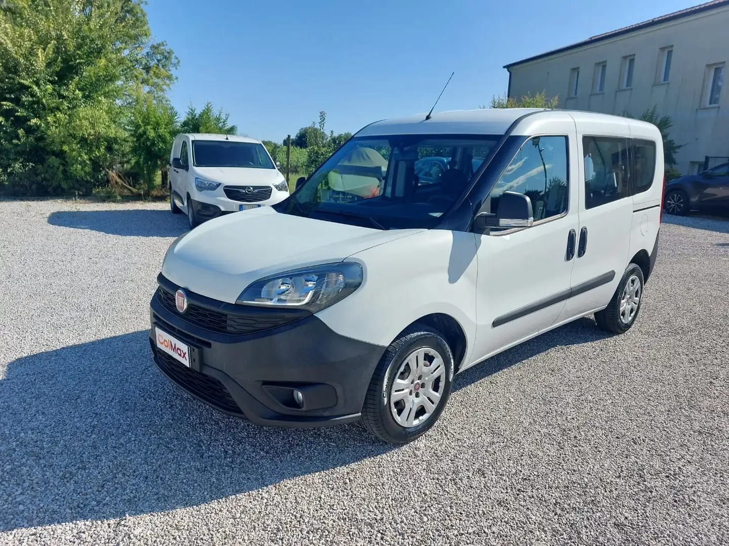 Fiat Doblo Combi N1 5 posti autocarro 95cv E6 Weiß - 1