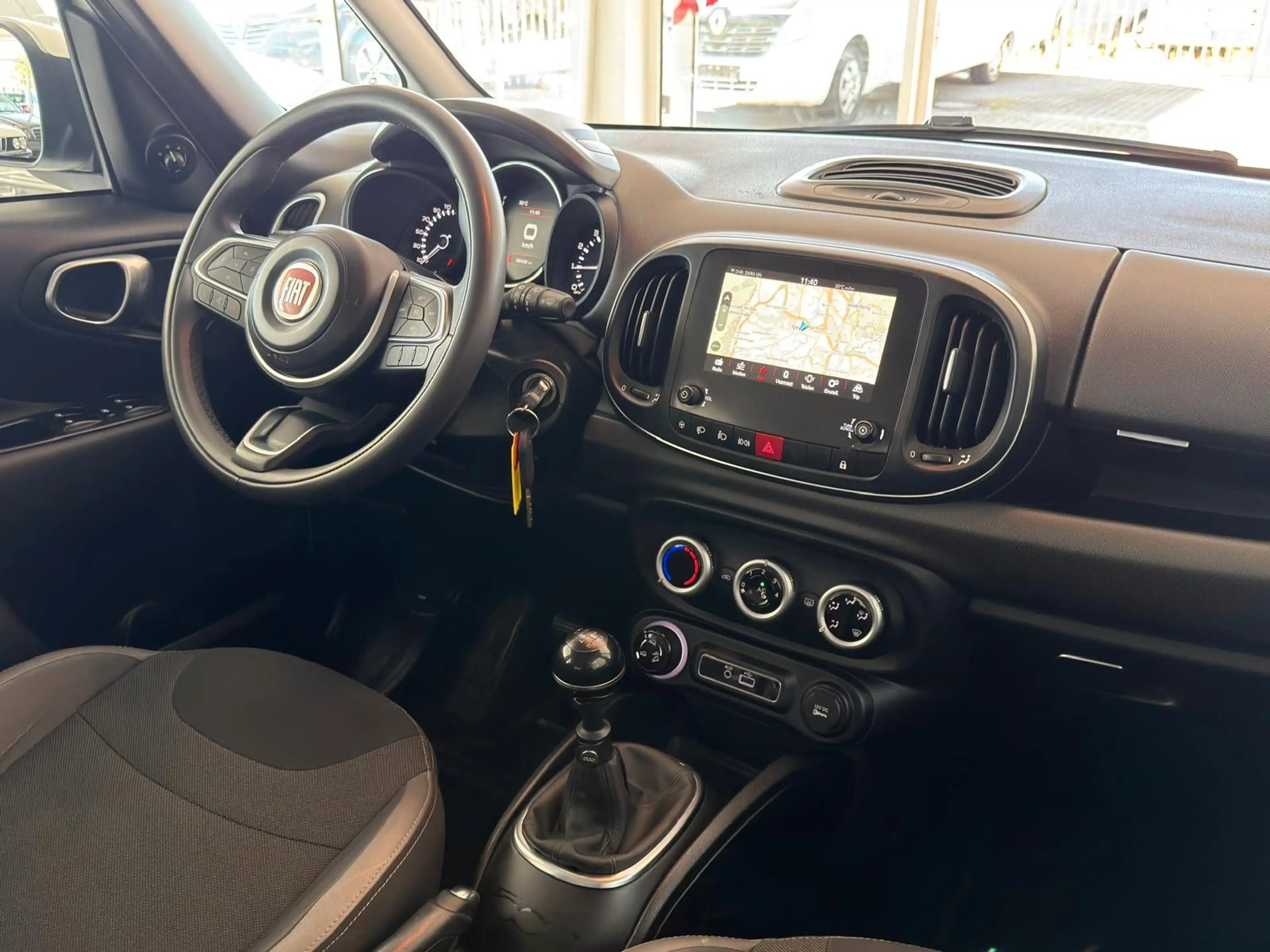 Fiat 500L Cross+Navi+Kamera+Scheckheft+Tempomat — photo 11