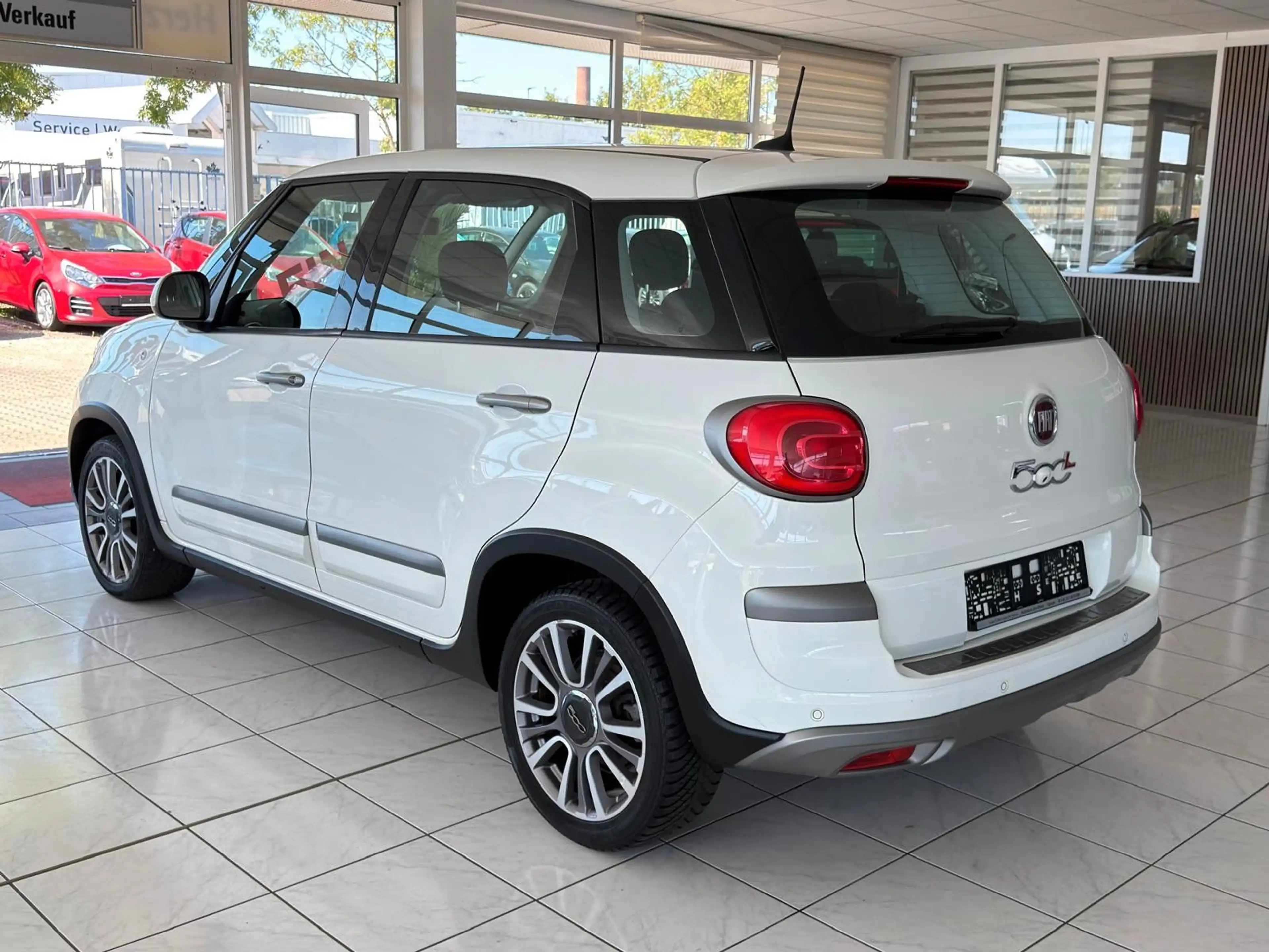 Fiat 500L Cross+Navi+Kamera+Scheckheft+Tempomat — photo 4