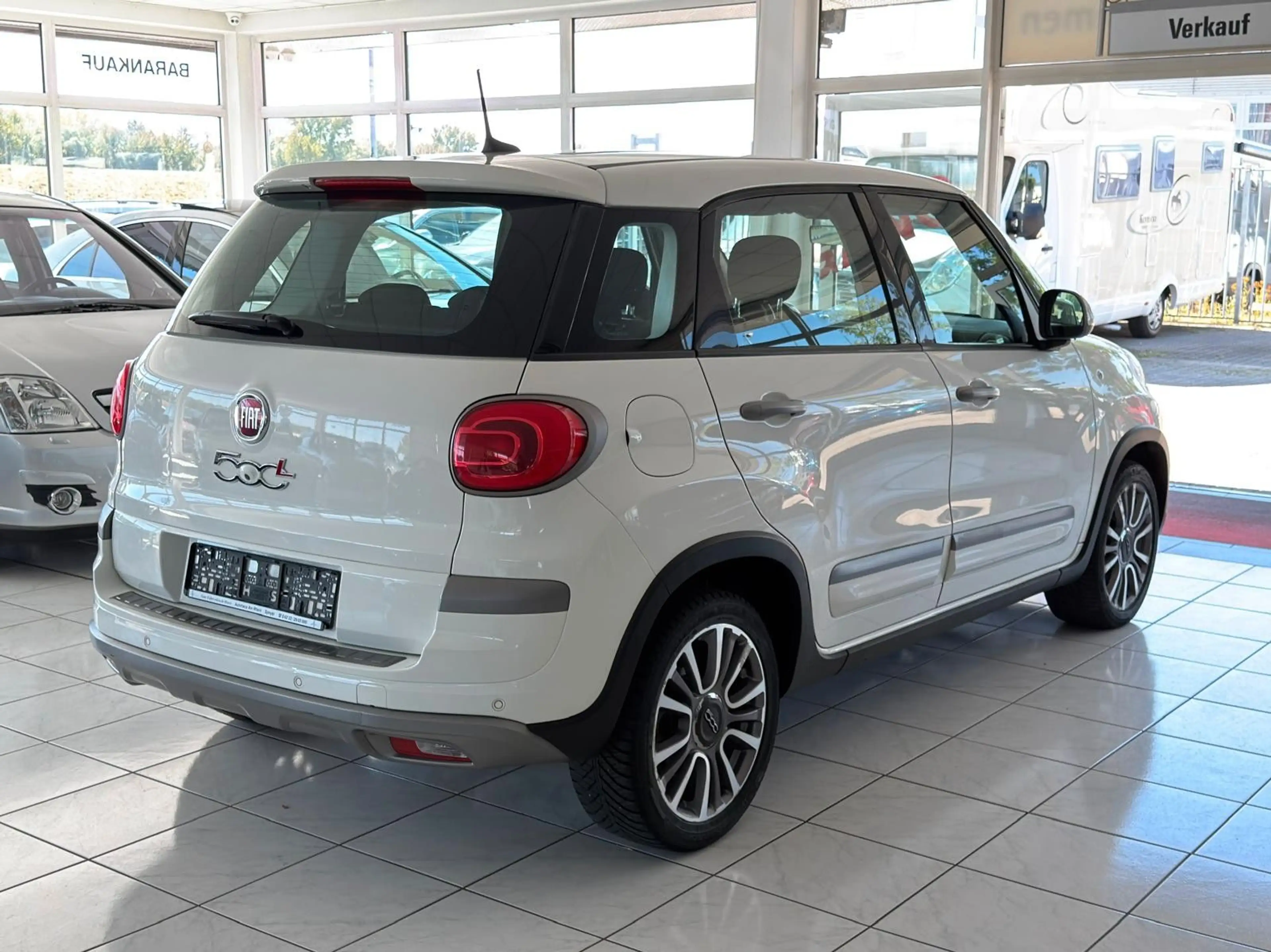 Fiat 500L Cross+Navi+Kamera+Scheckheft+Tempomat — photo 3