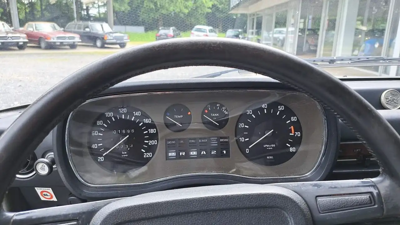 BMW 3,3 LI, foto 6