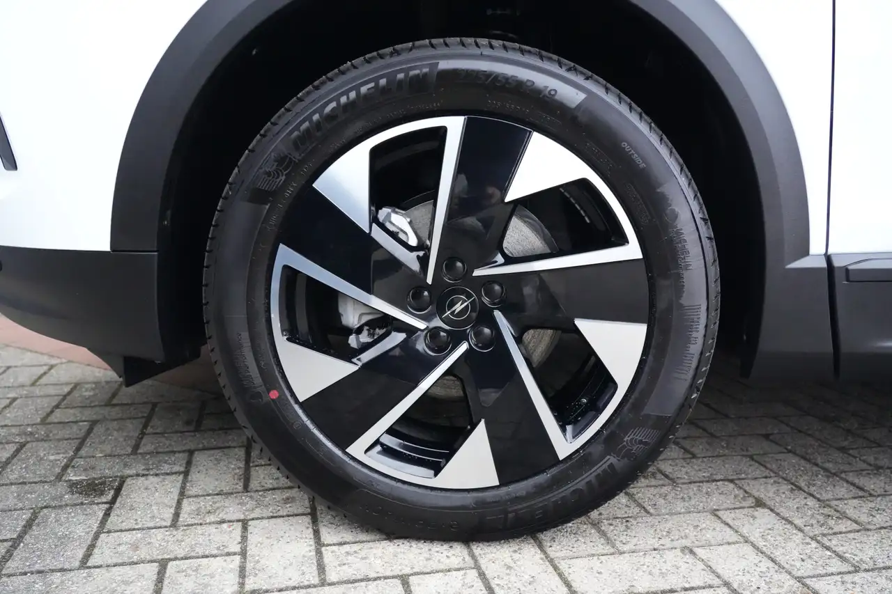 Opel Grandland 1.2 Turbo Hybrid GS 145pk Navigatie/HeadUp/360Came 6