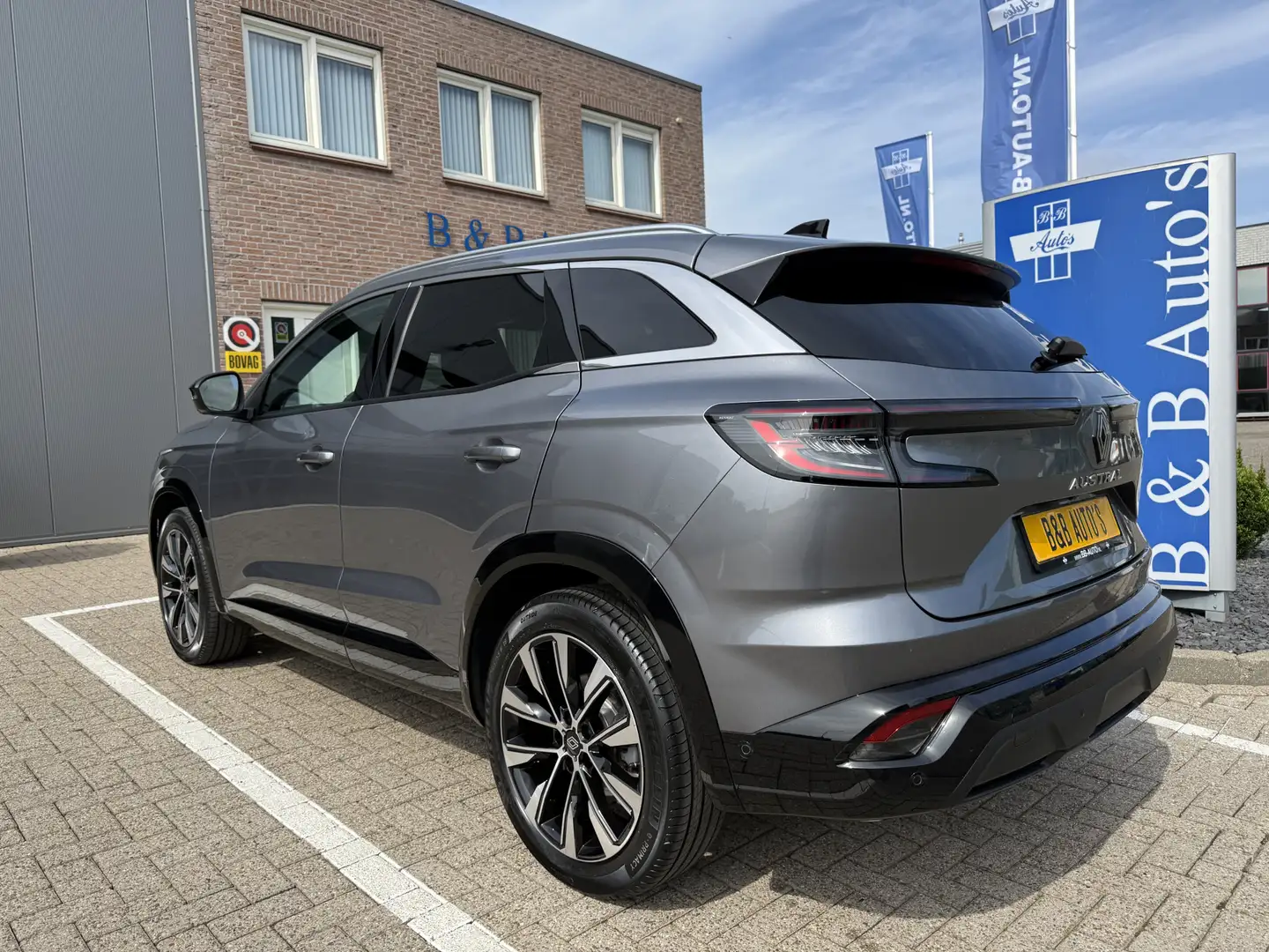 Renault Austral 1.3 mild hybrid 160pk X-Tronic Techno l PANO-DAK l Grau - 2