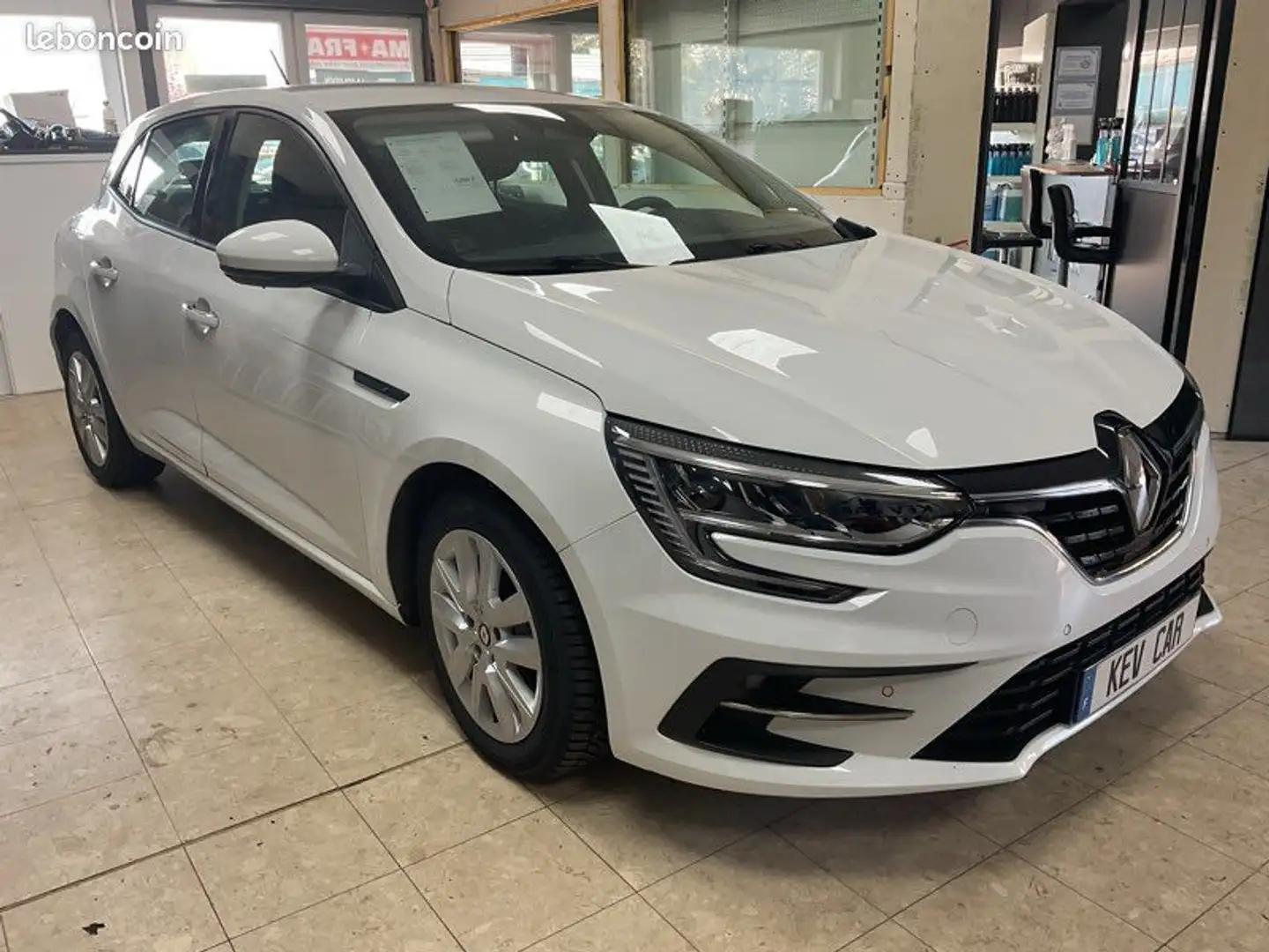 Renault Megane Mégane IV DCI 115cv avec caméra garantie 12 mois Blanc - 2