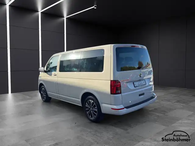 Volkswagen Multivan view 4