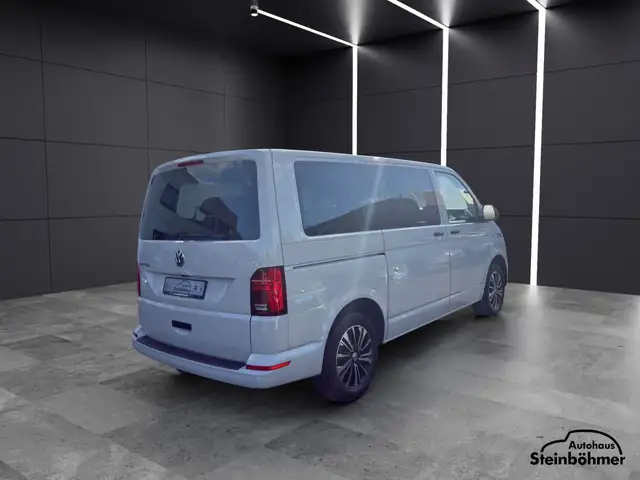 Volkswagen Multivan view 7