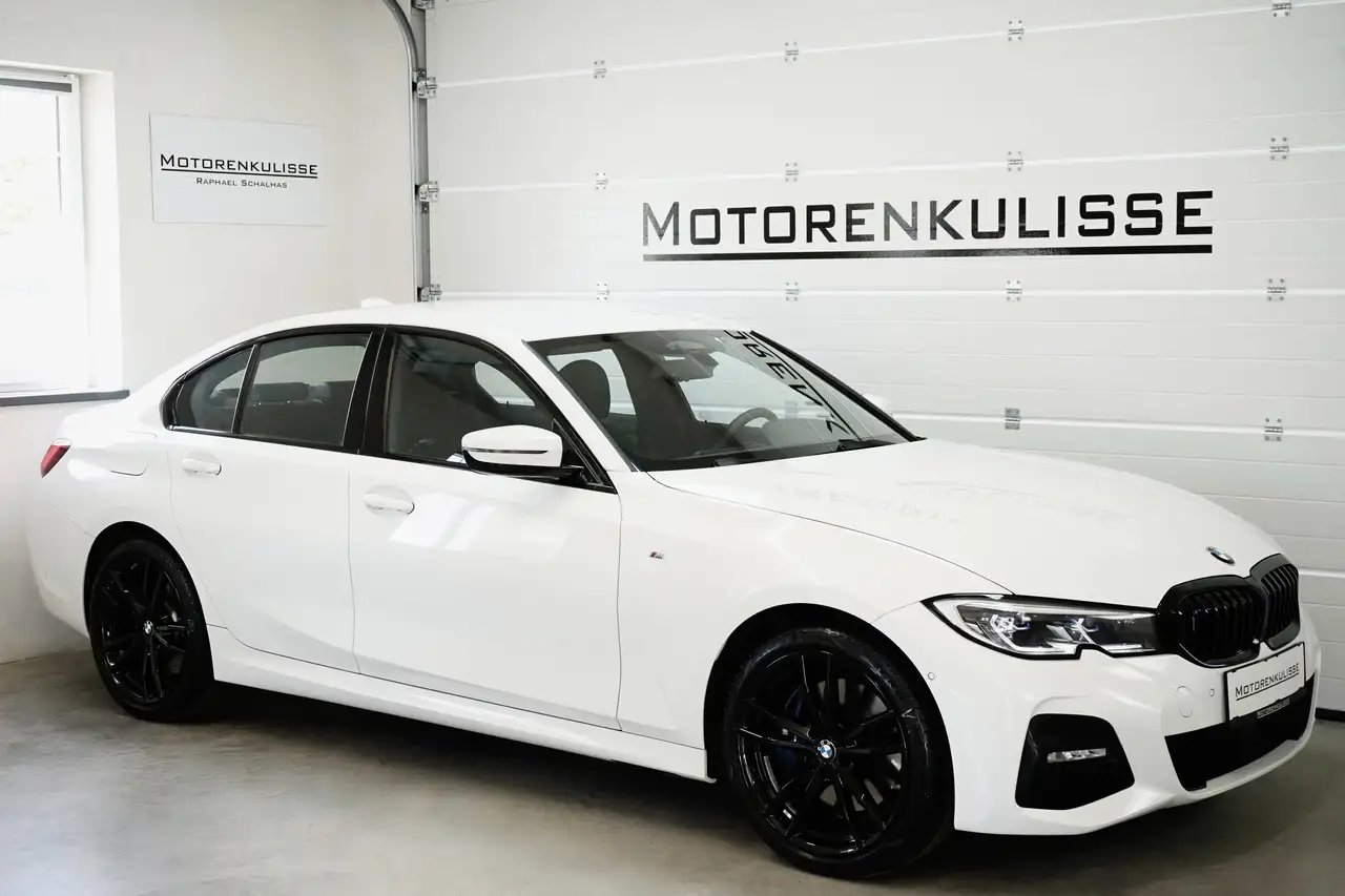 BMW 330 occasion | Sedan | Wit | in Bad Kreuzen voor € 34.900,-