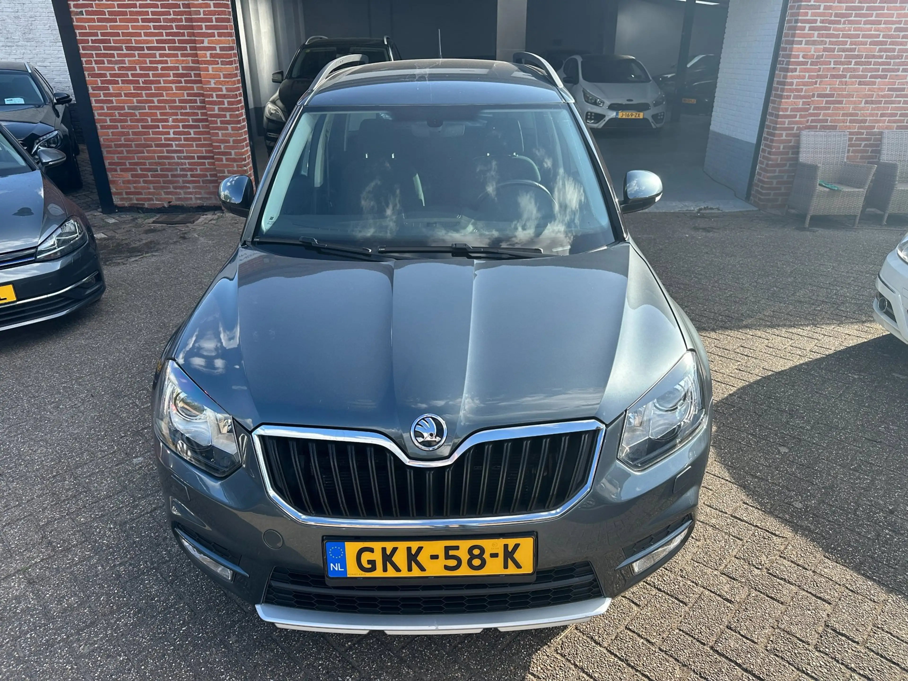 Skoda Yeti 1.2 TSI Greentech Style AUTOMAAT-CRUISE-PDC-NAVI — photo 9