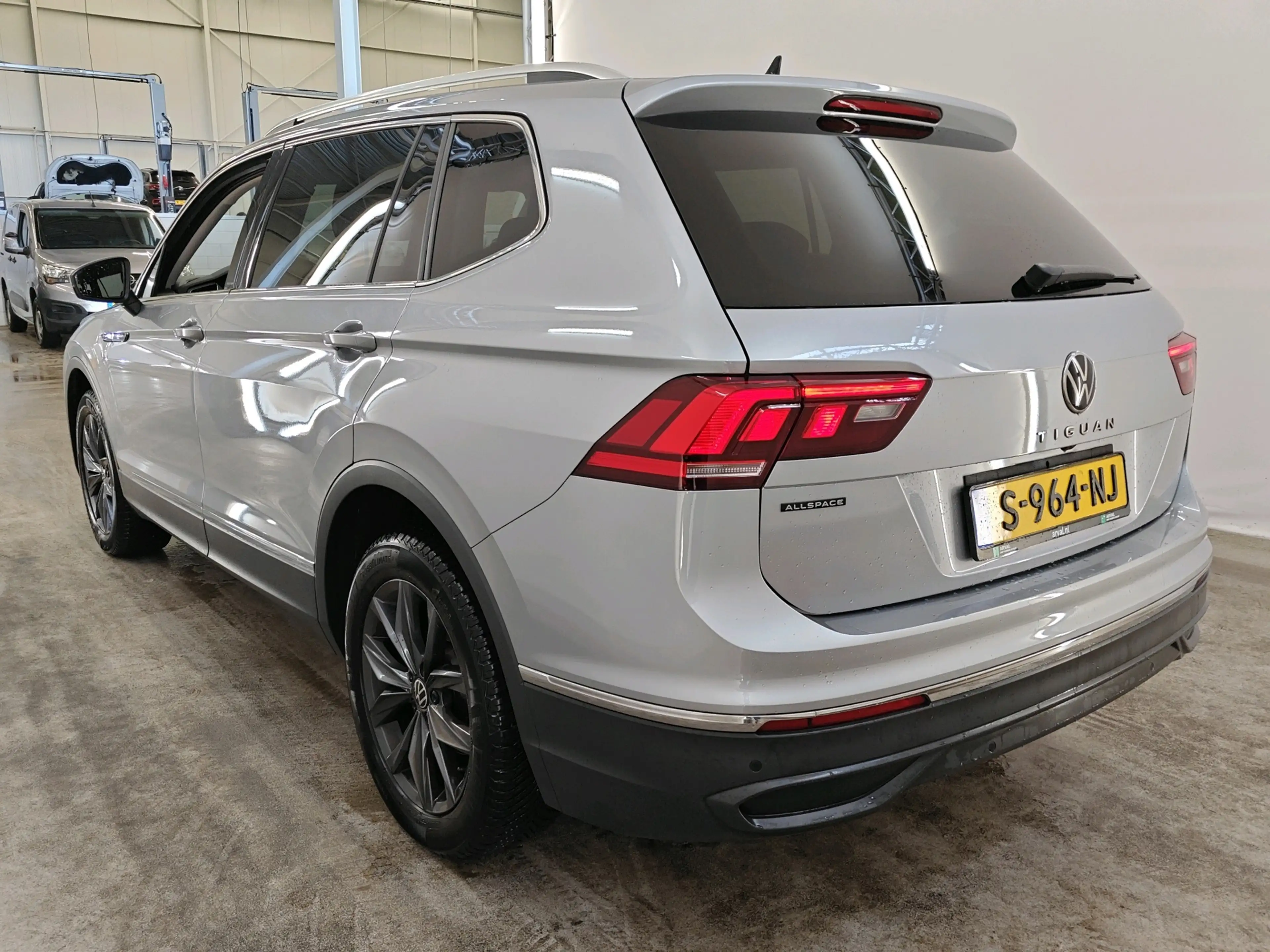 Volkswagen Tiguan Allspace 1.5 TSI 150pk Automaat Life 7 Persoons | Achteruit — photo 2