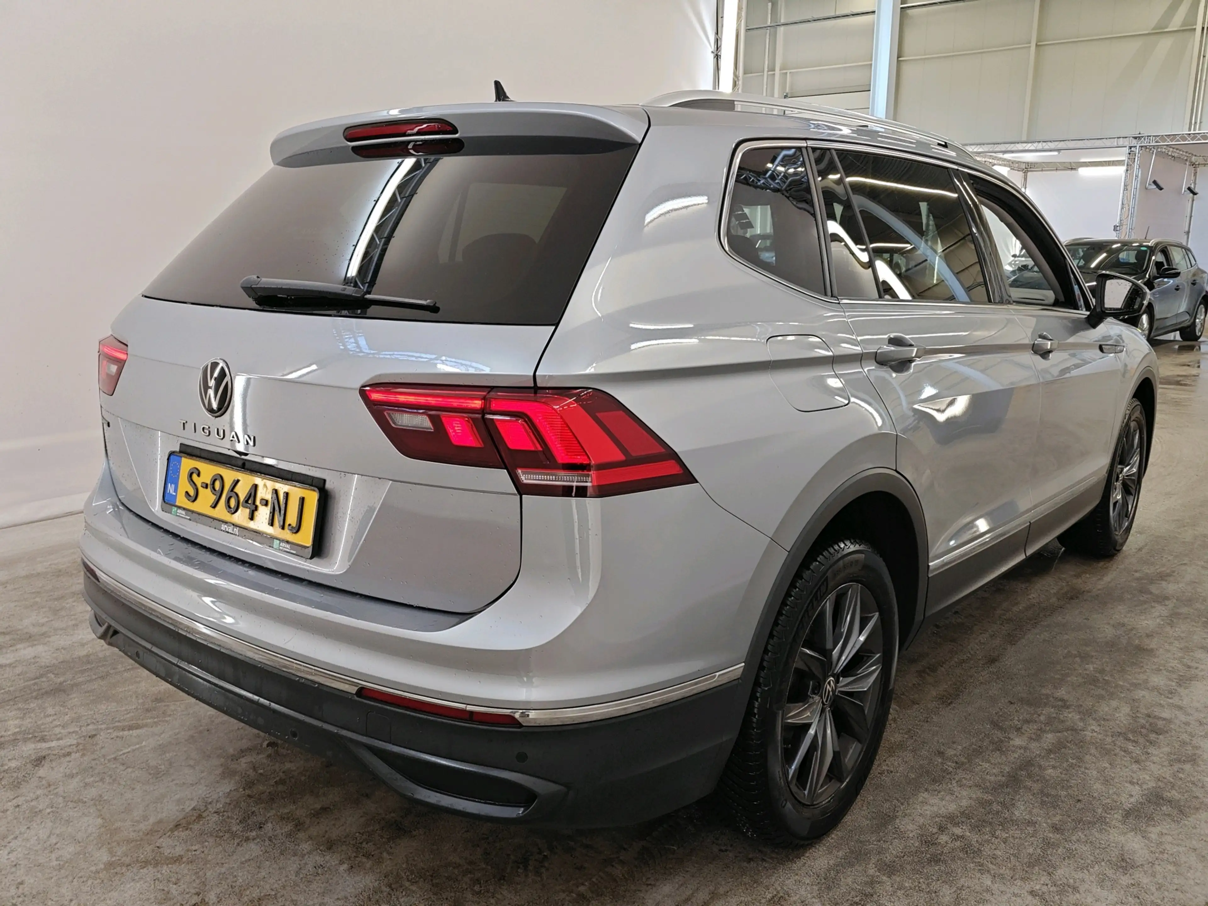 Volkswagen Tiguan Allspace 1.5 TSI 150pk Automaat Life 7 Persoons | Achteruit — photo 5