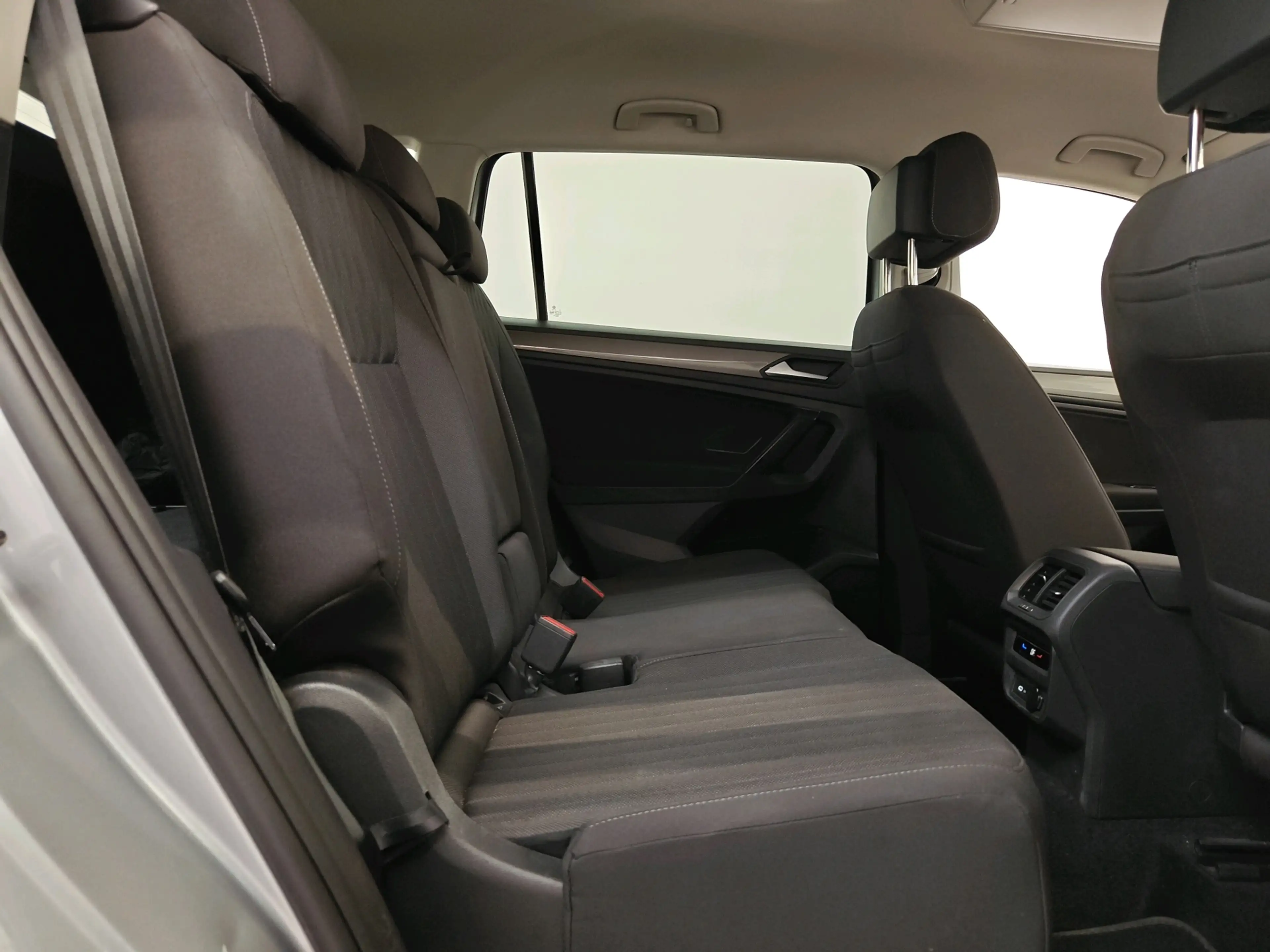 Volkswagen Tiguan Allspace 1.5 TSI 150pk Automaat Life 7 Persoons | Achteruit — photo 8