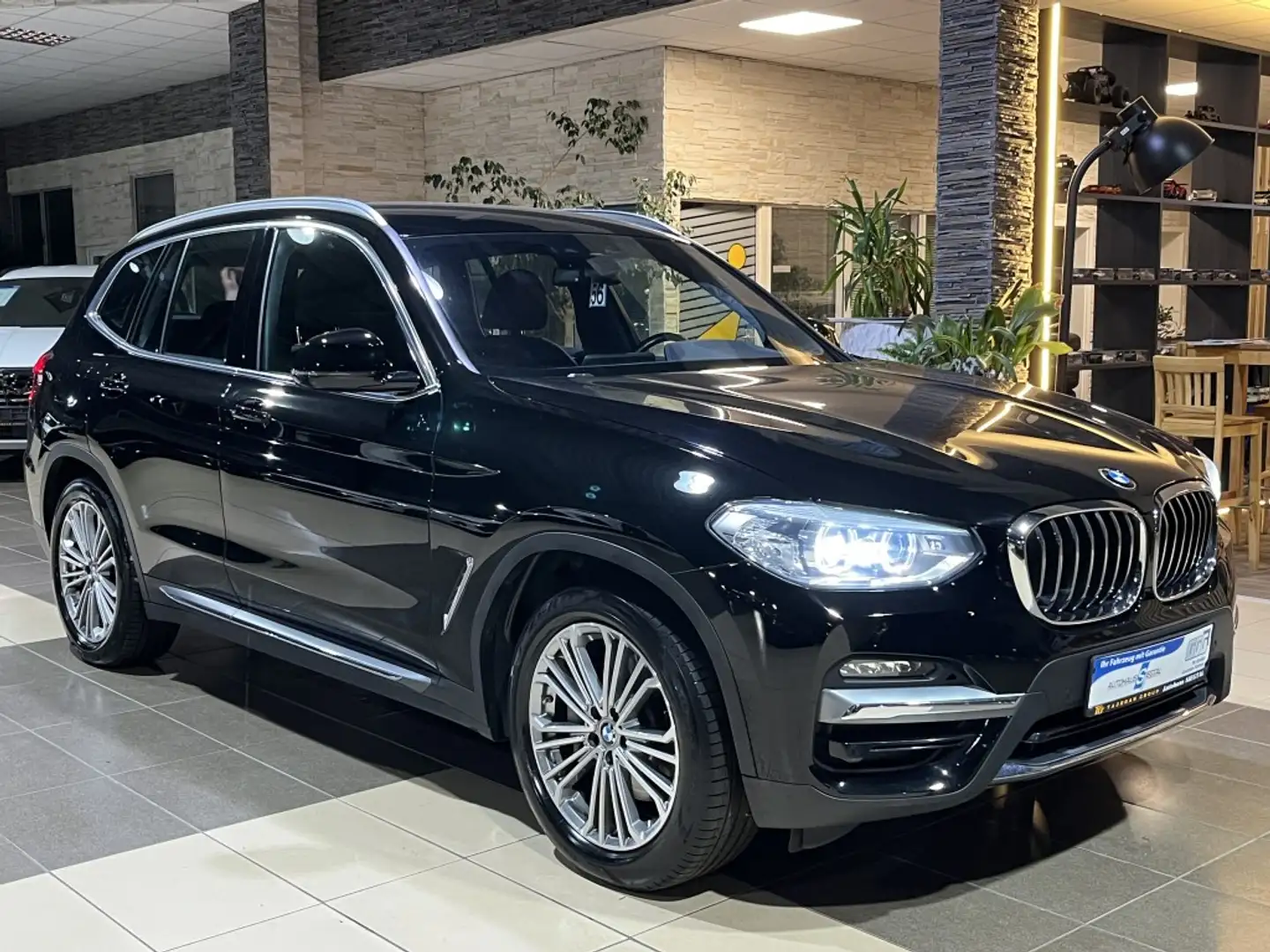 BMW X3 xDrive 30 e Luxury Line HiFi-Sound LED Leder Schwarz - 1