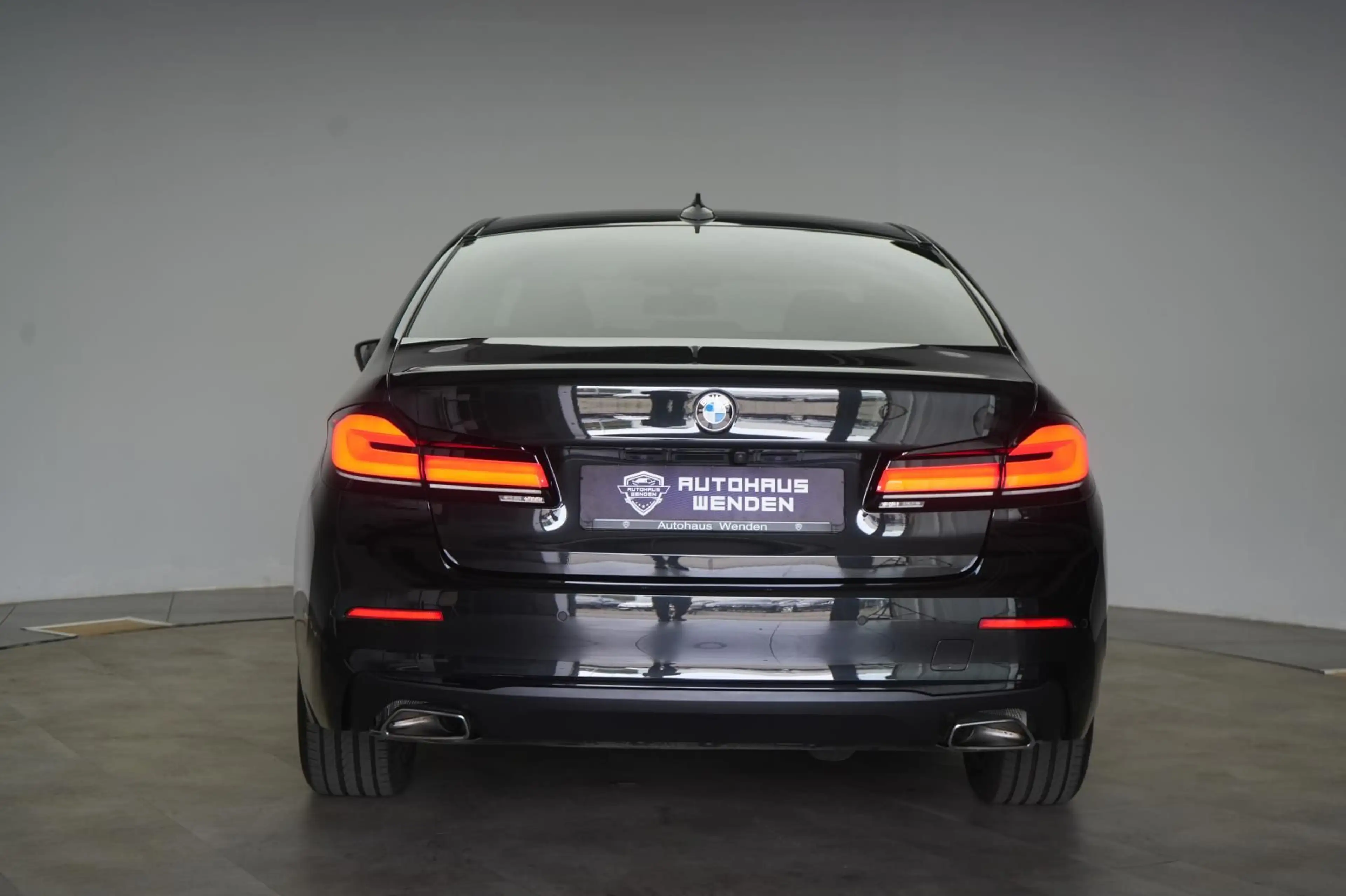 BMW 530 530d M Sport Lenk/Head/ — photo 5