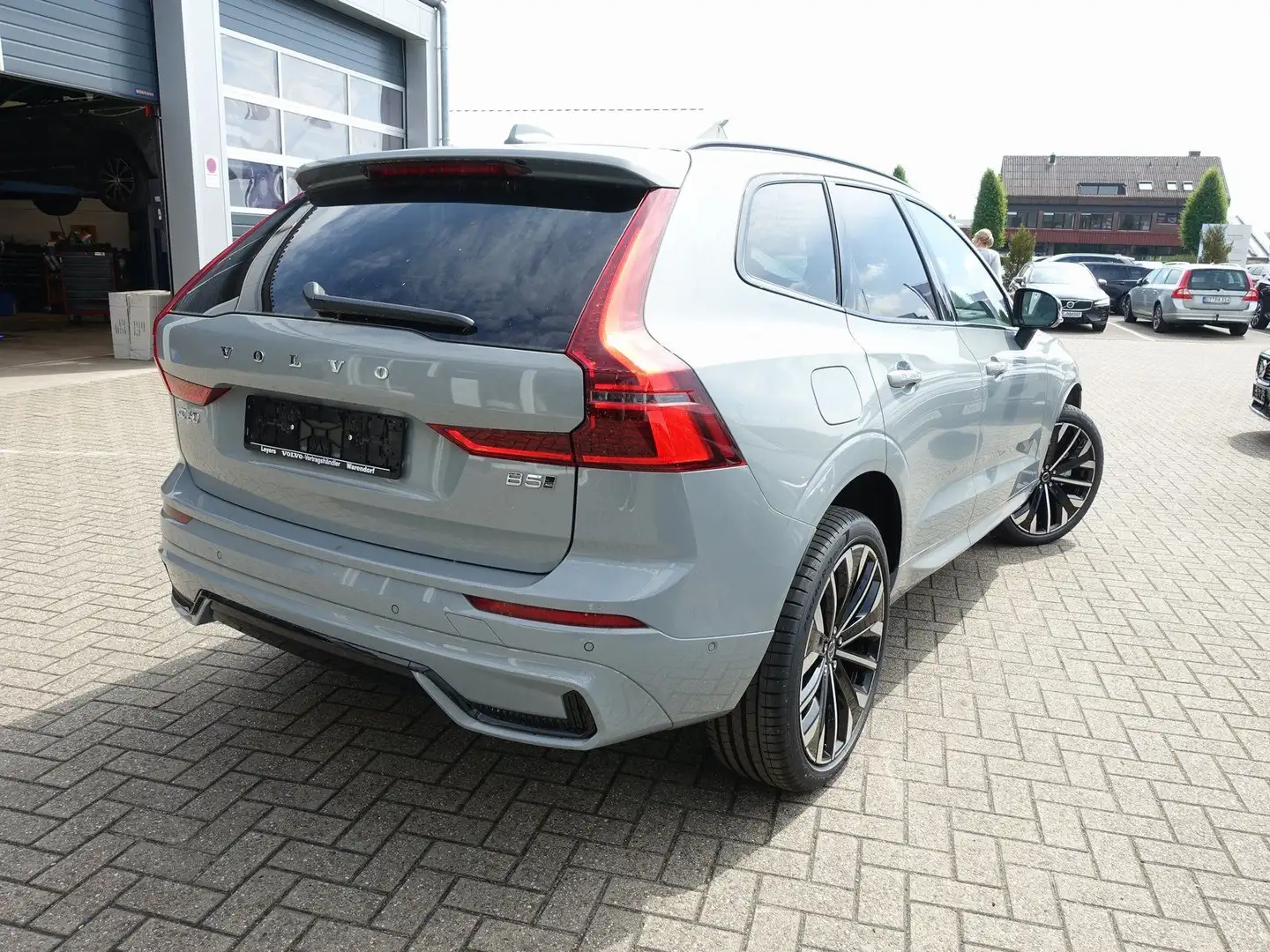 Volvo XC60 B5 AWD Ultra Dark MY26 Leasing ab € 449,- Grau - 2