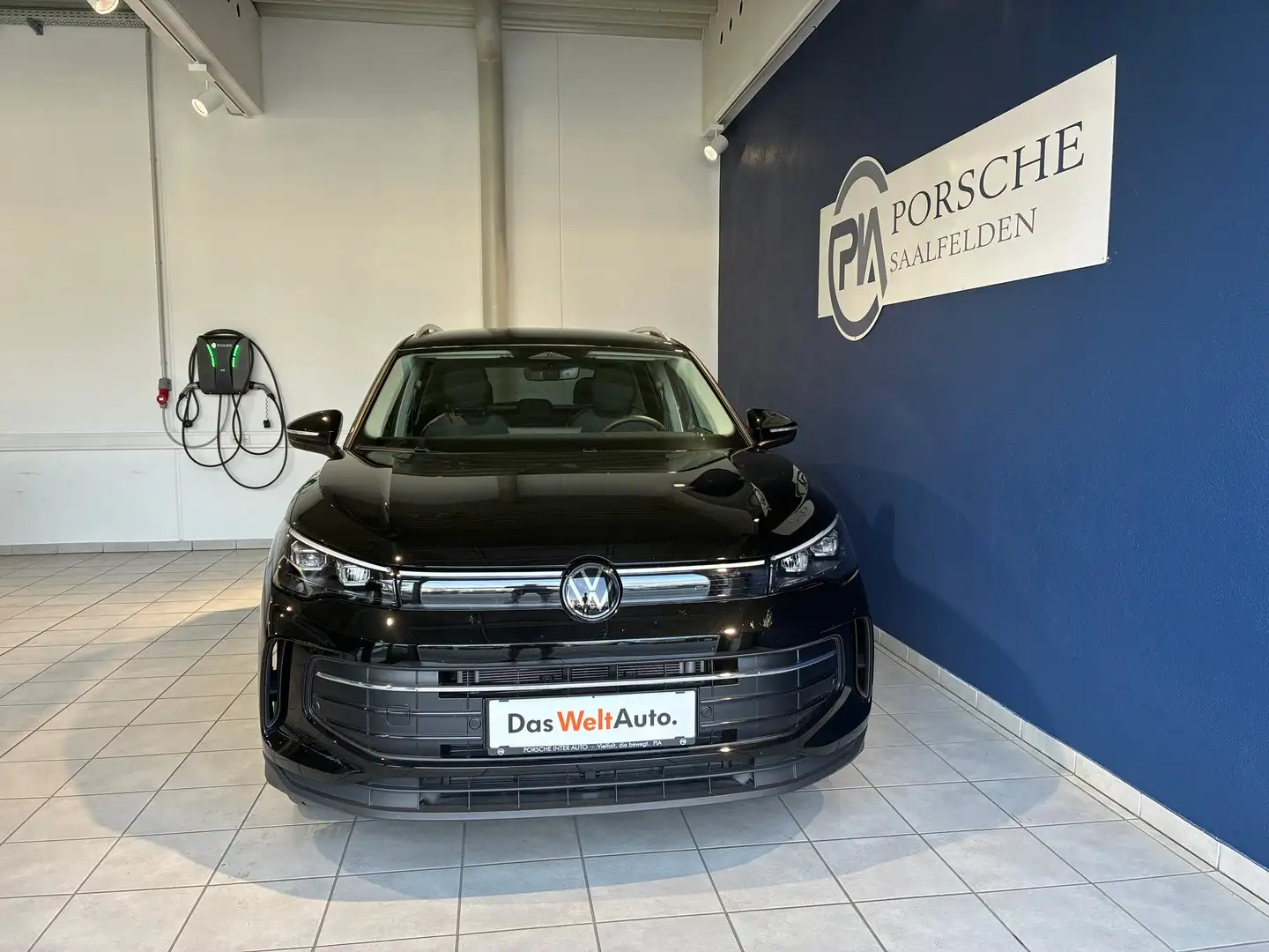 Volkswagen Tiguan Friends TDI 4MOTION DSG Schwarz - 2