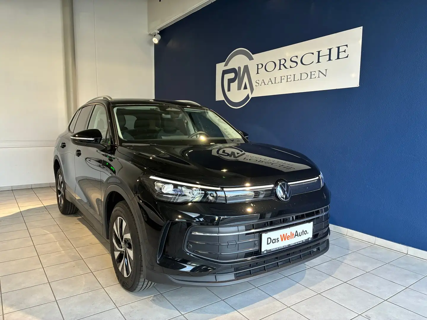 Volkswagen Tiguan Friends TDI 4MOTION DSG Schwarz - 1