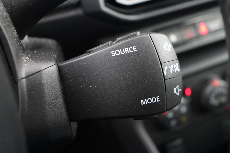 Dacia Sandero 1.0 TCe 100 ECO-G Expression | Trekhaak | Camera | — photo 25