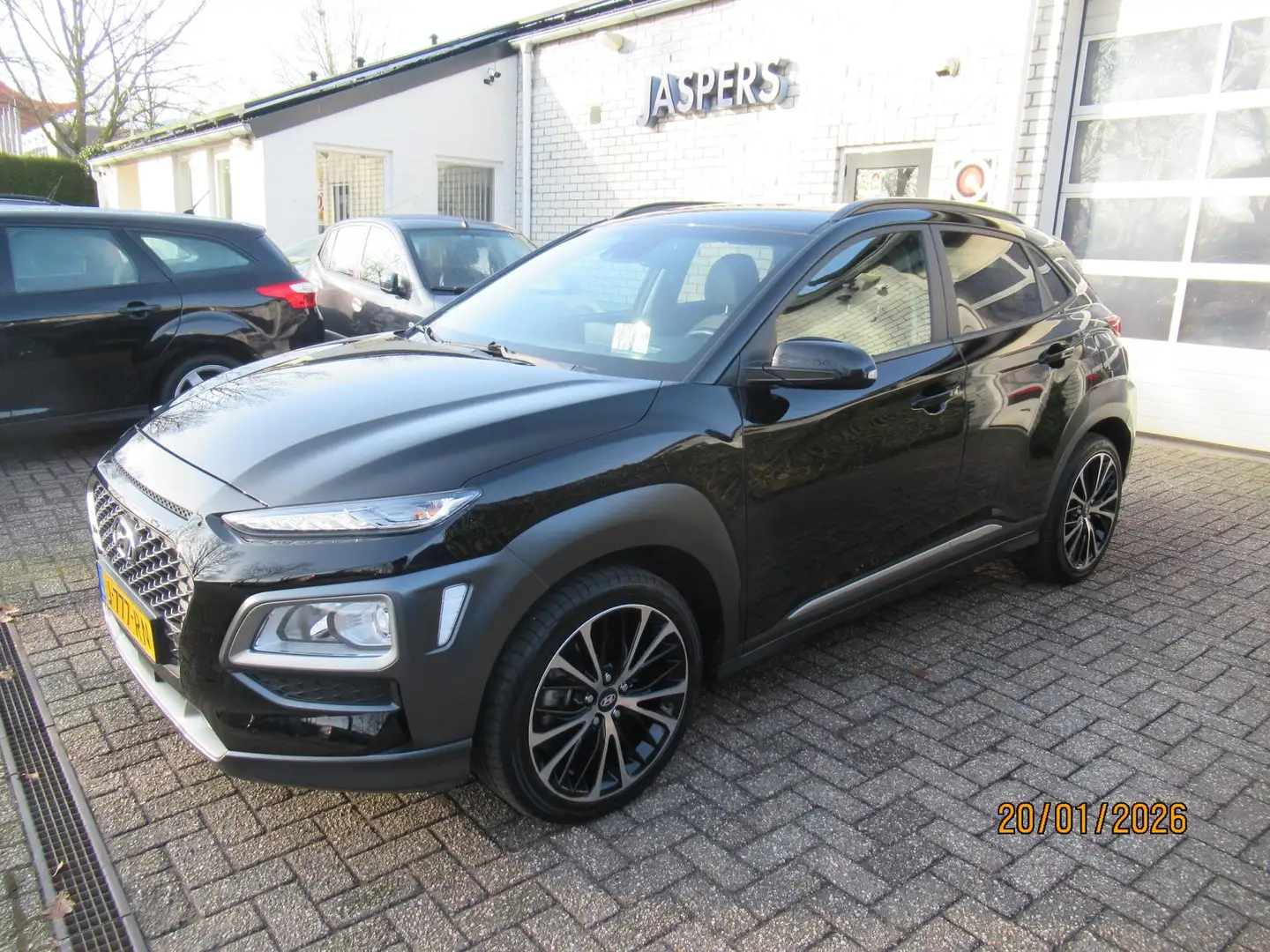 Hyundai KONA 1.6 GDI HEV Fashion Schwarz - 1