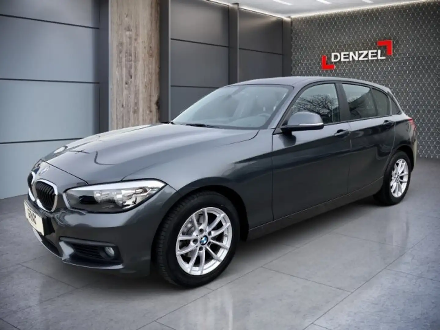 BMW 118 i Advantage Aut. Blau - 1