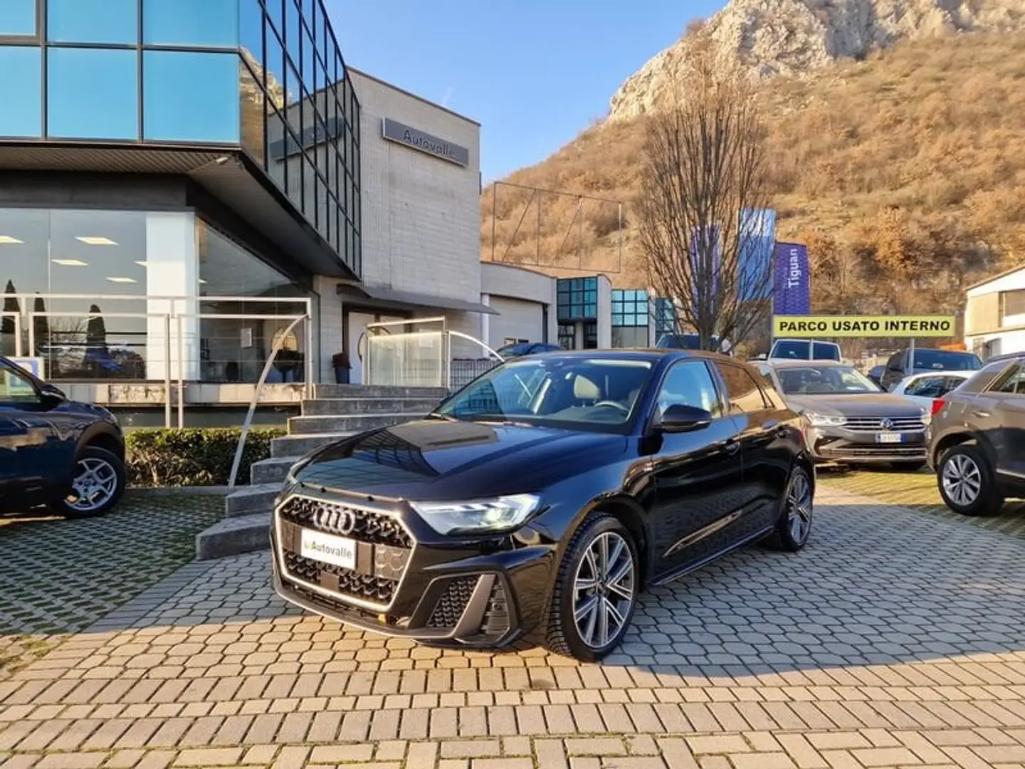 Audi A1 SPB 30 TFSI S tronic S line edition Černá - 1