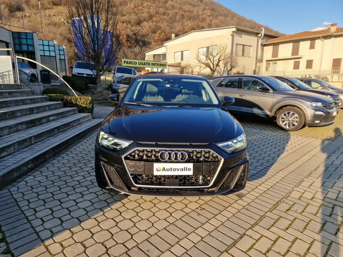 Audi A1 SPB 30 TFSI S tronic S line edition Černá - 2