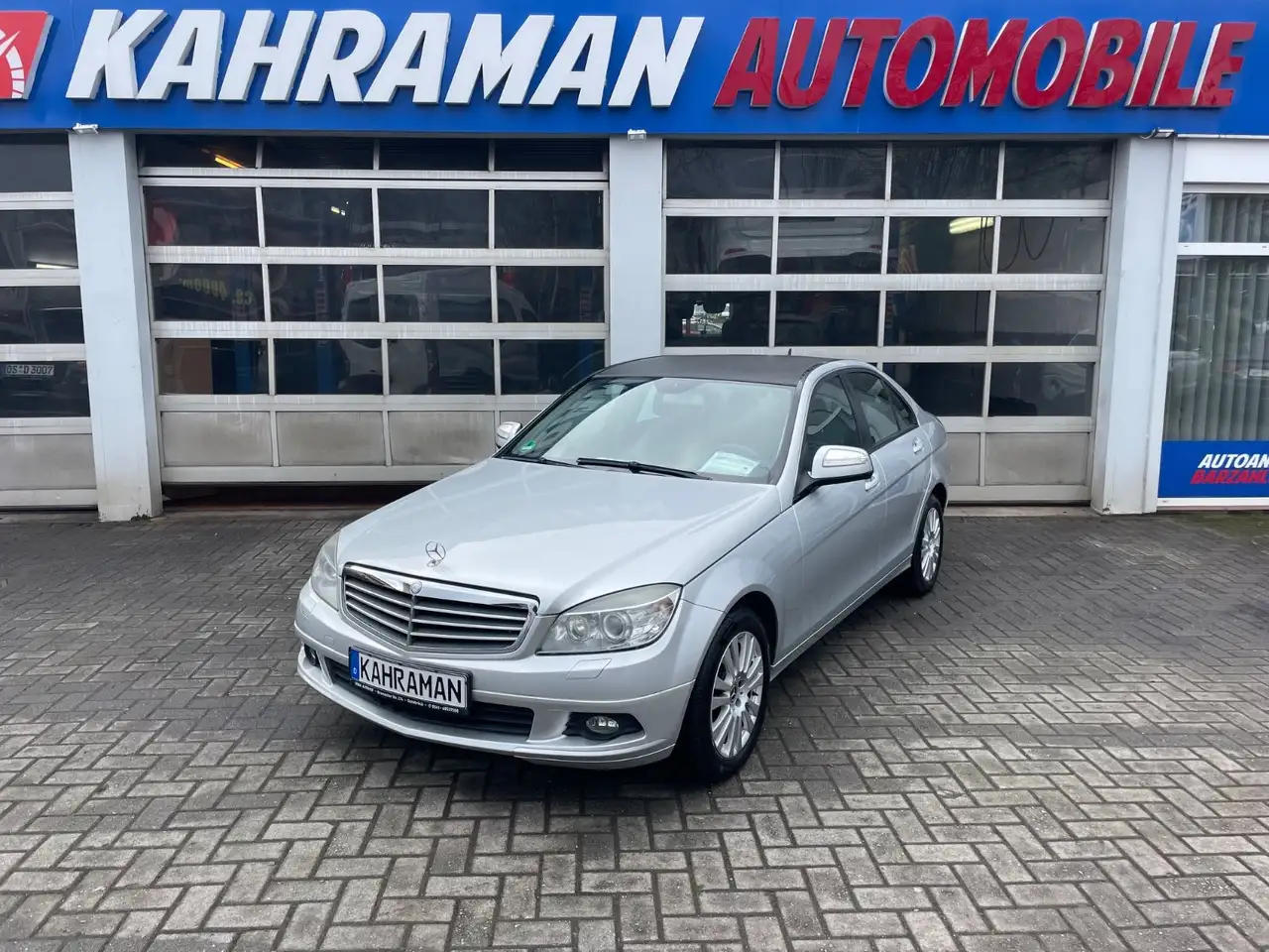 Mercedes-Benz C 230