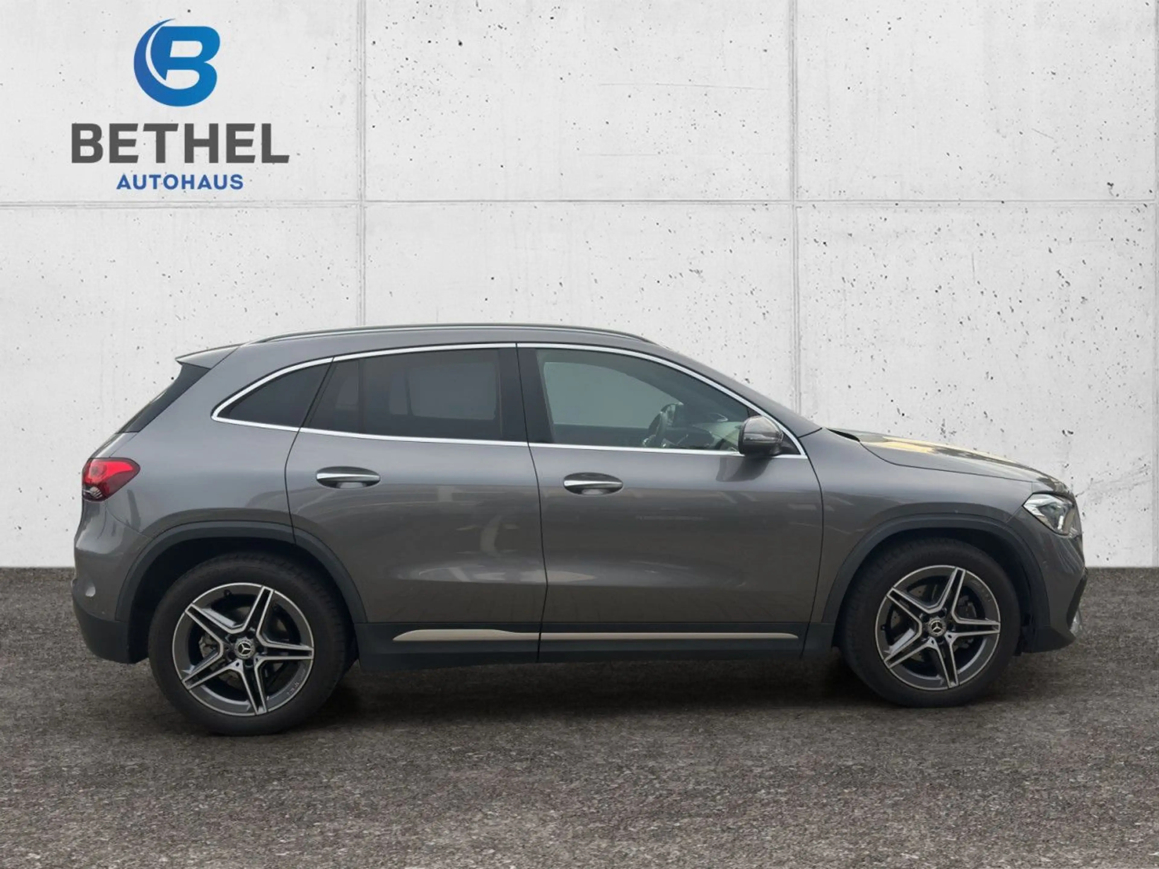 Mercedes-Benz GLA 200 d 4Matic AMG Line, nahe Vollausstattung — photo 4
