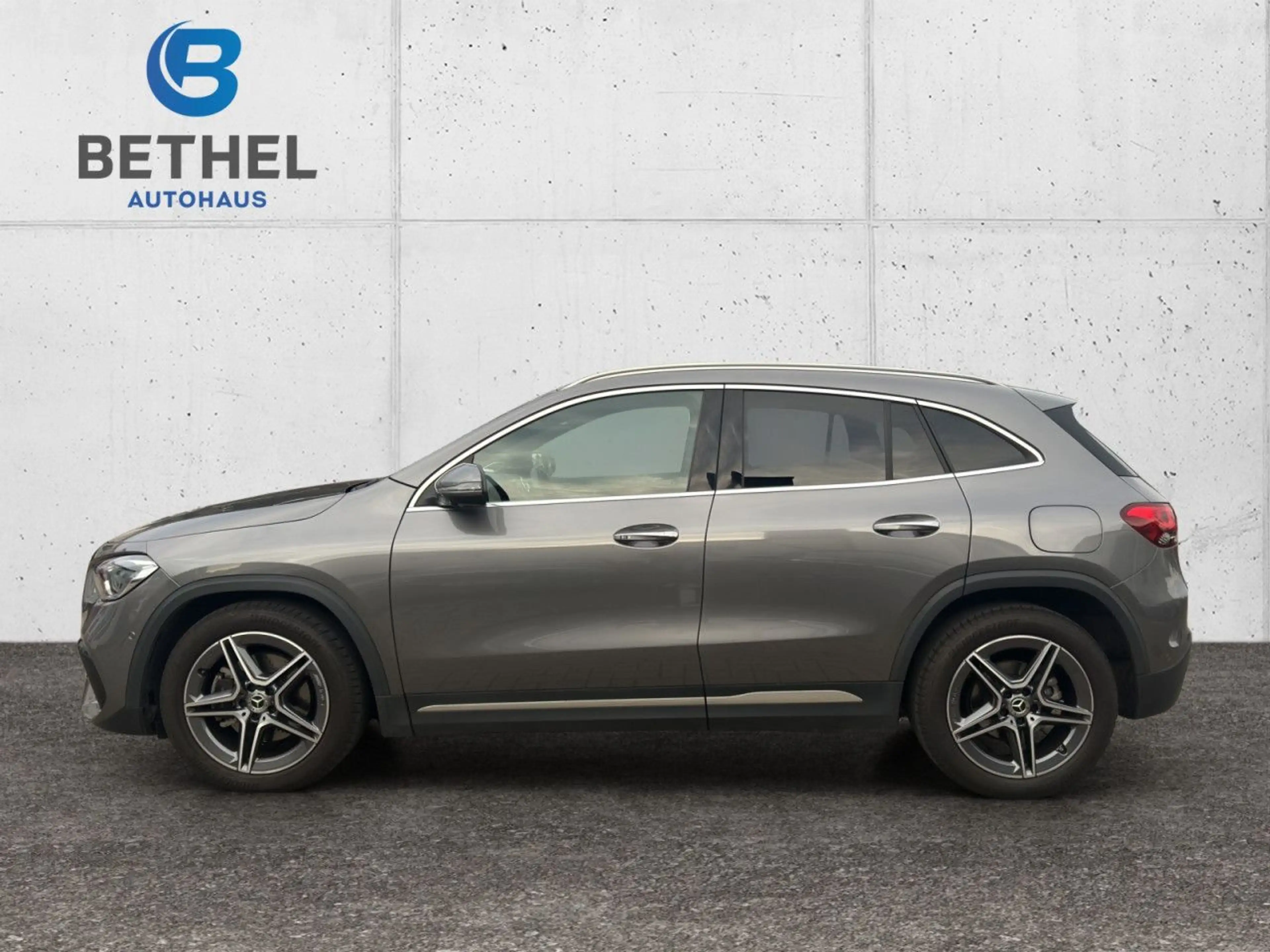 Mercedes-Benz GLA 200 d 4Matic AMG Line, nahe Vollausstattung — photo 8