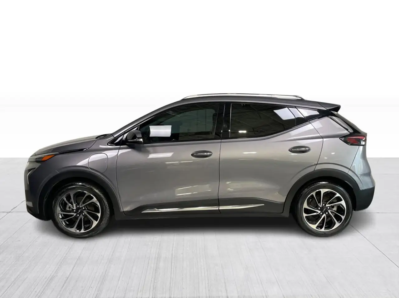 Chevrolet Bolt photo Chevrolet Bolt