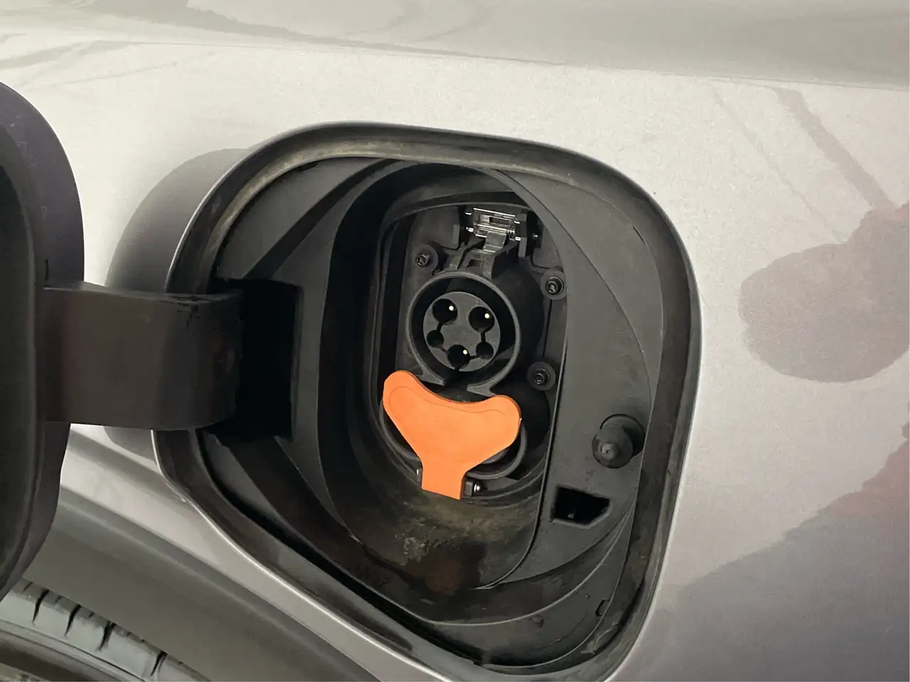 Chevrolet Bolt photo Chevrolet Bolt