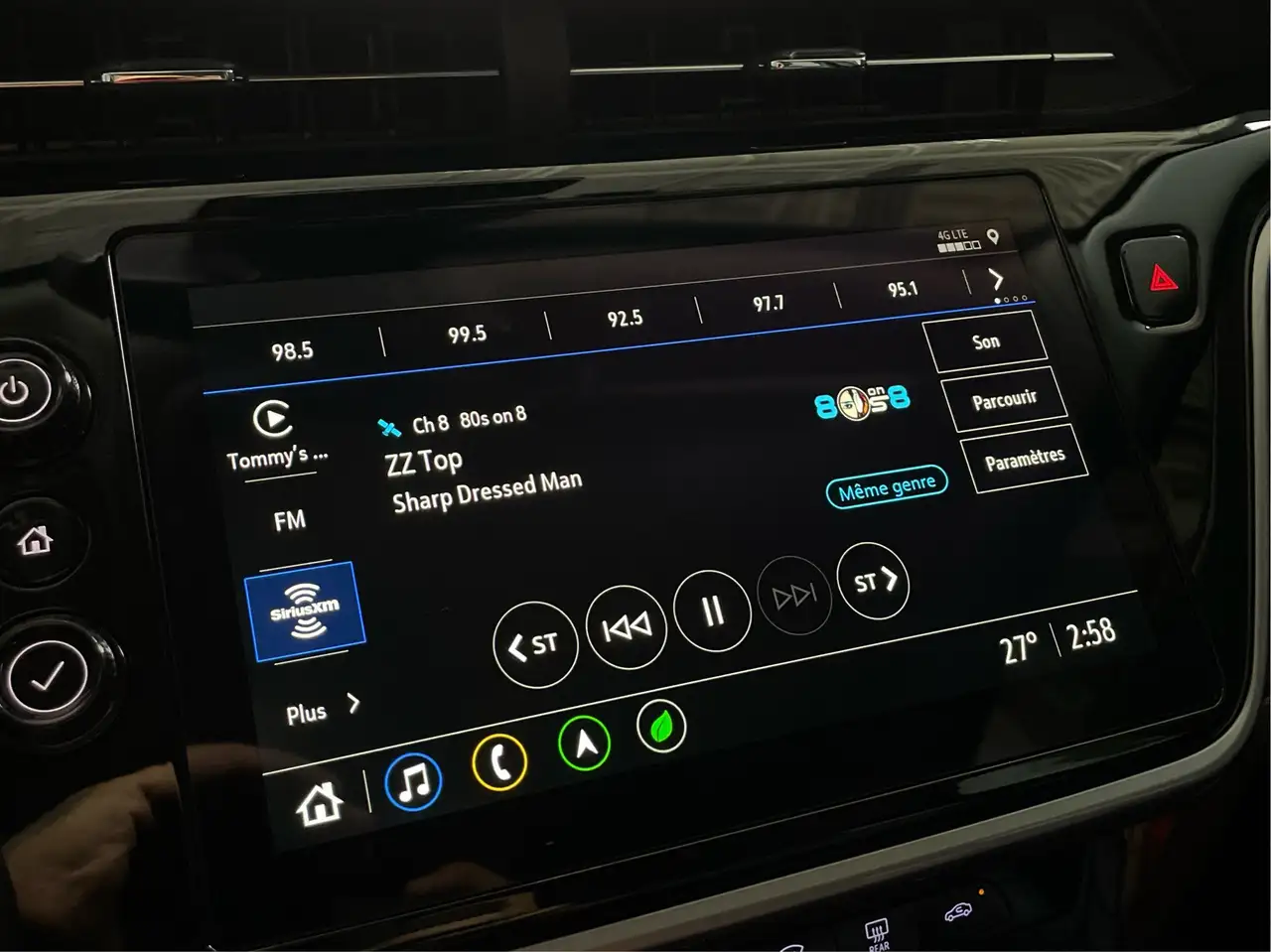 Chevrolet Bolt photo Chevrolet Bolt