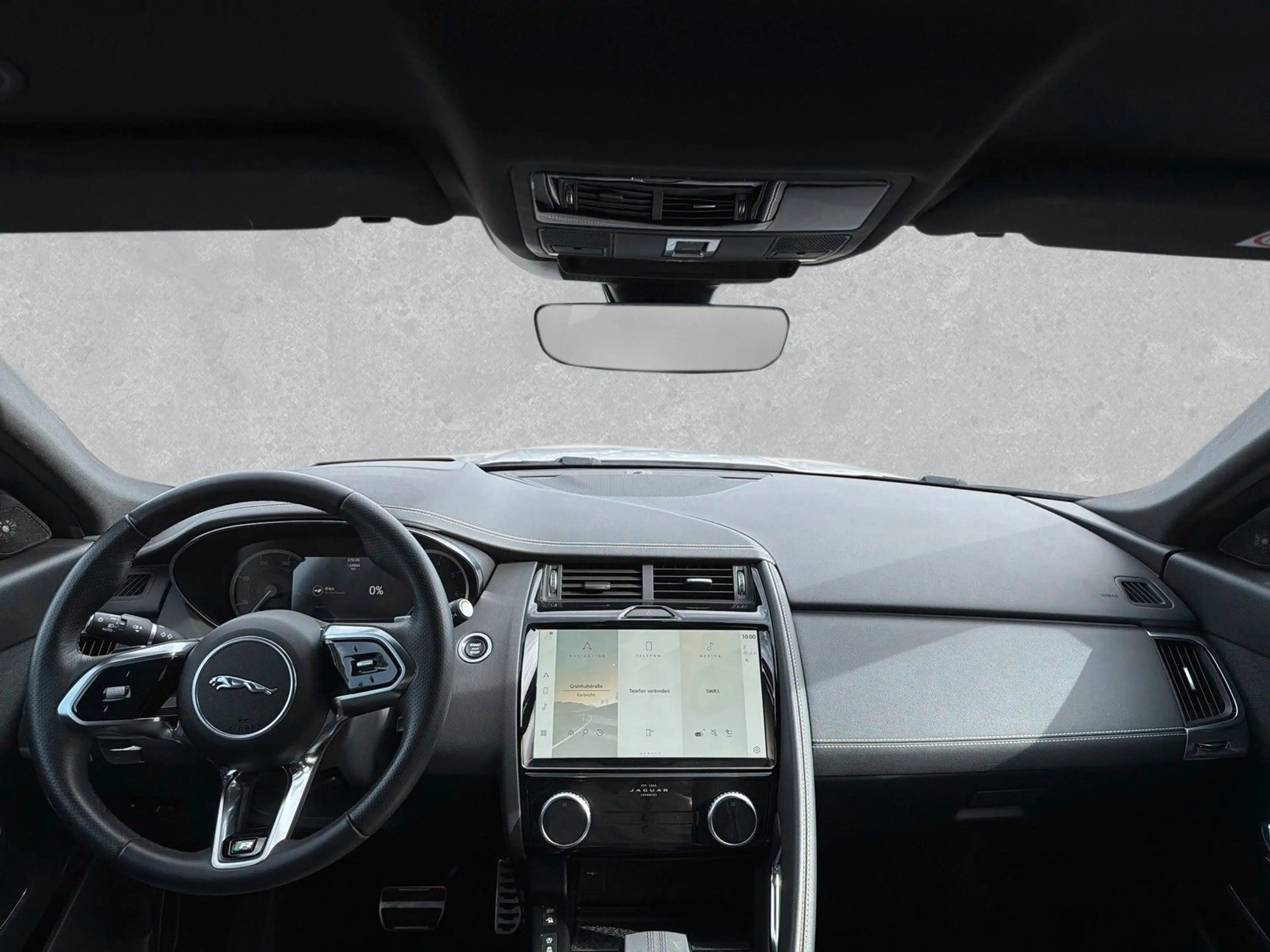 Jaguar E-Pace P300e R-DYNAMIC HSE AWD ACC HUD — photo 4