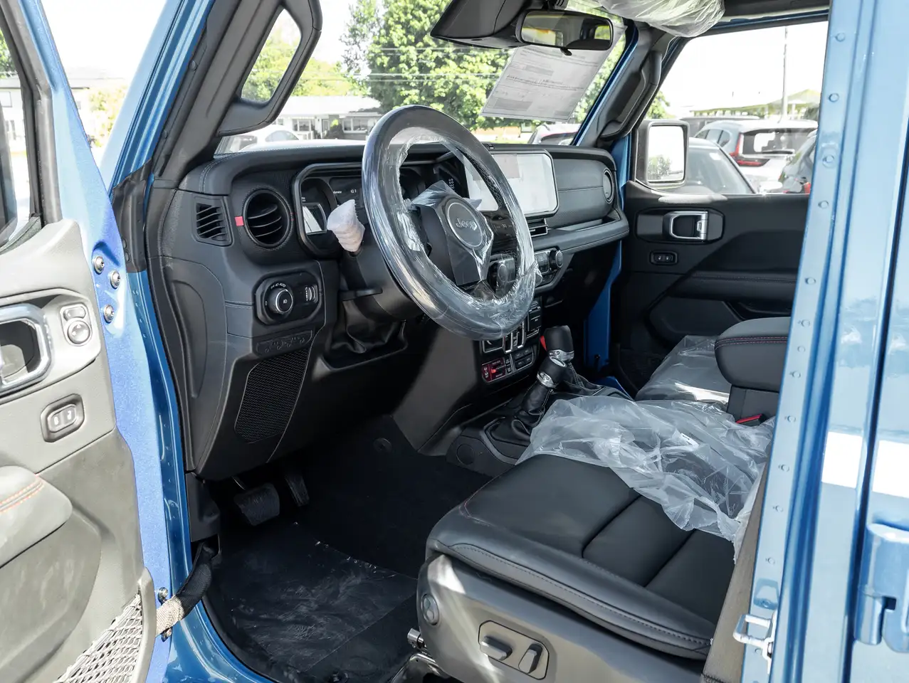 Jeep Wrangler снимка Jeep Wrangler