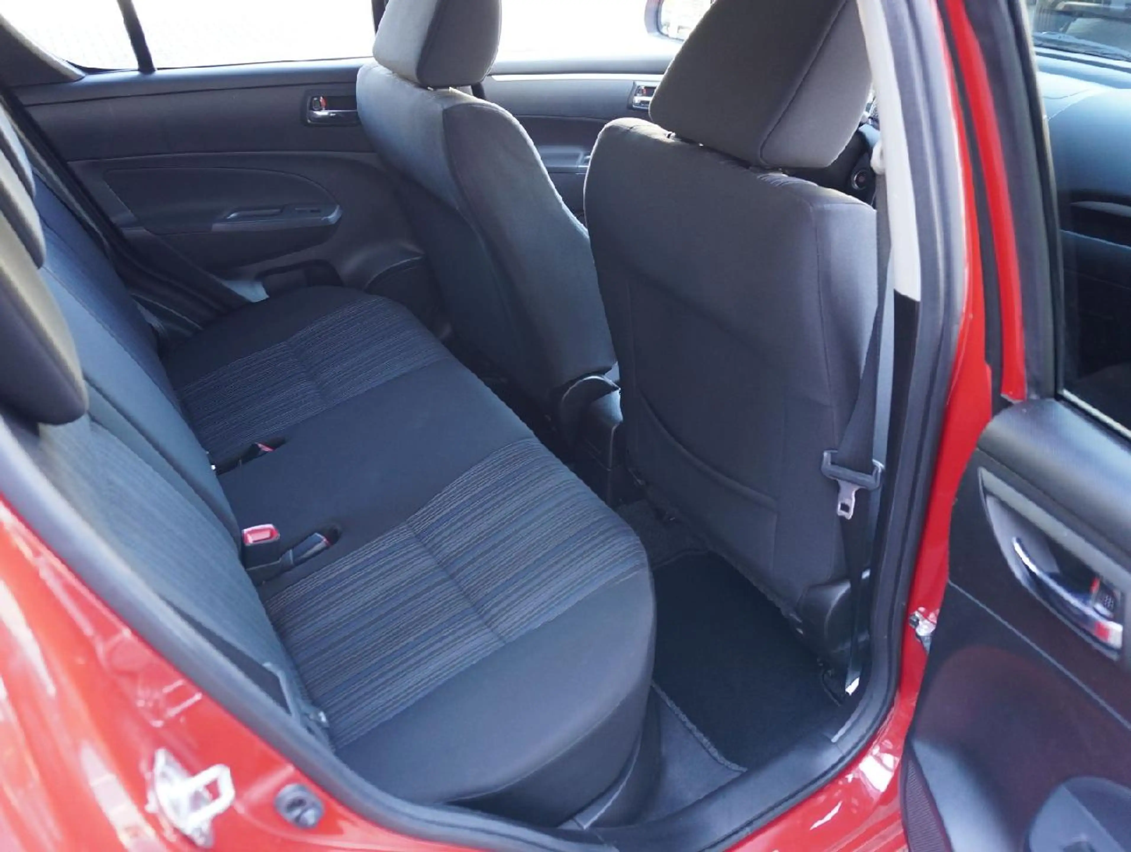 Suzuki Swift Comfort / Super schöner Zustand — photo 14